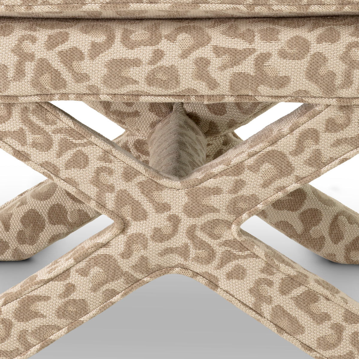 CORDOBA Beige Taboret with Leopard Print
