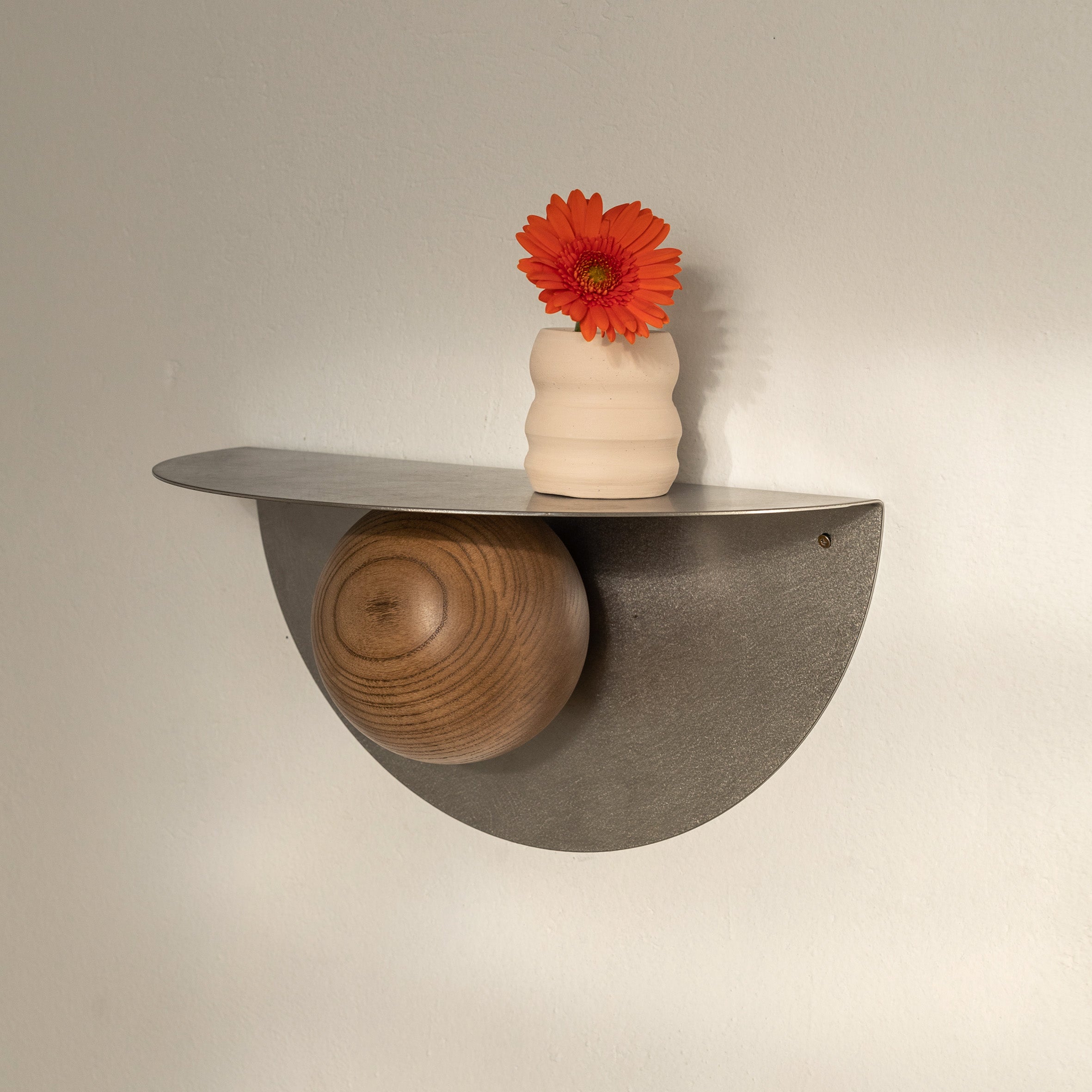 Wall shelf POP in steel and wood