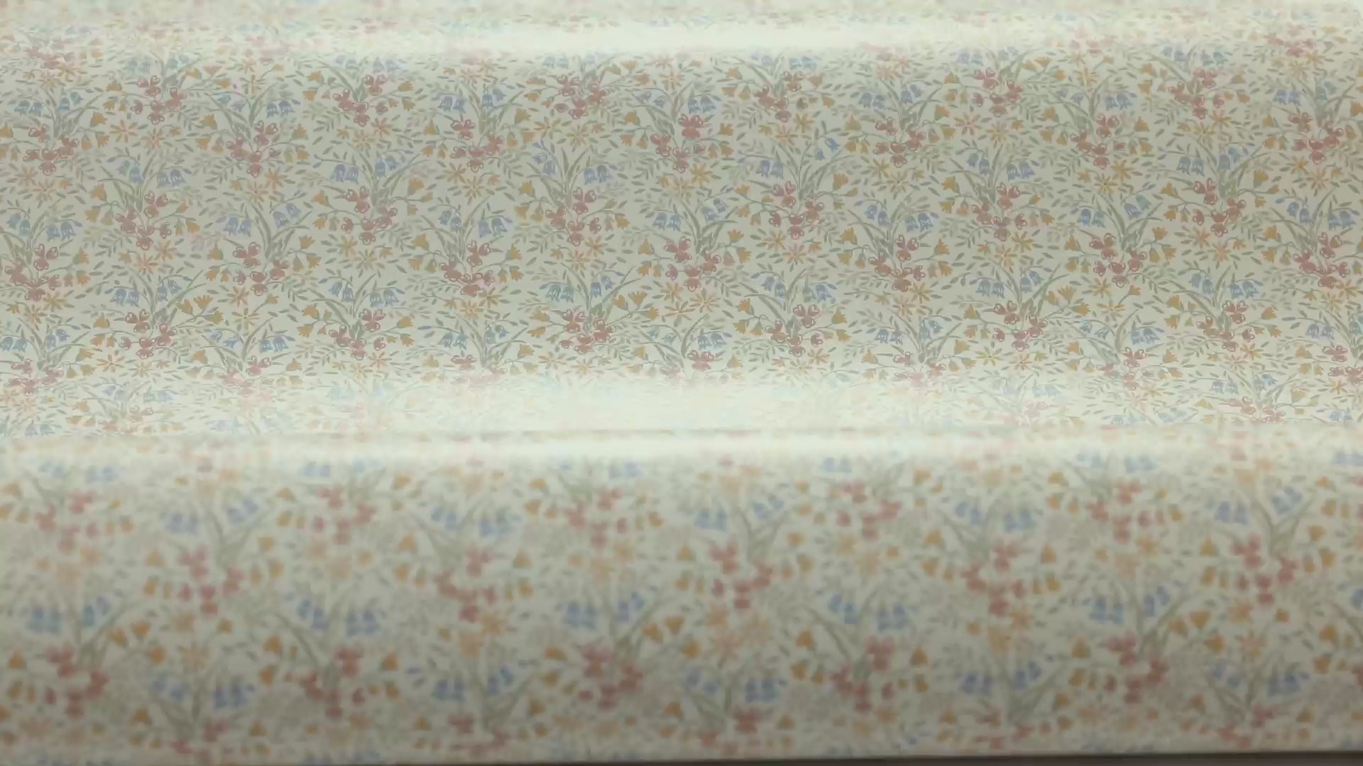 BELLA Floral Pattern Wallpaper in Beige
