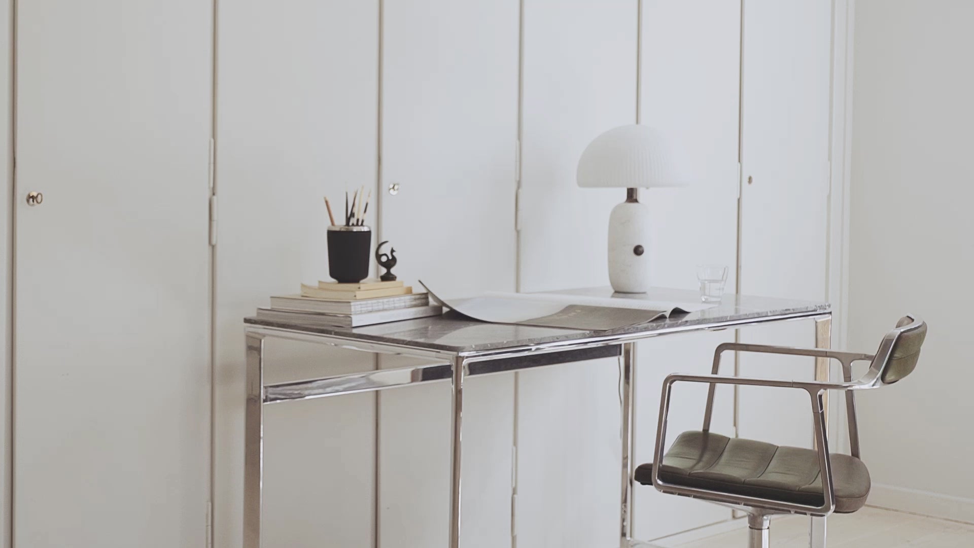 STUDIO desk with marble top