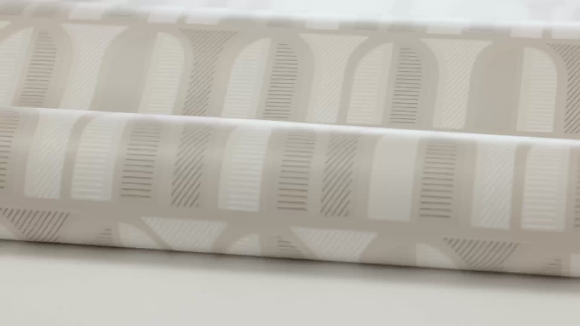 Non-woven paper wallpaper with geometric pattern VENICE beige