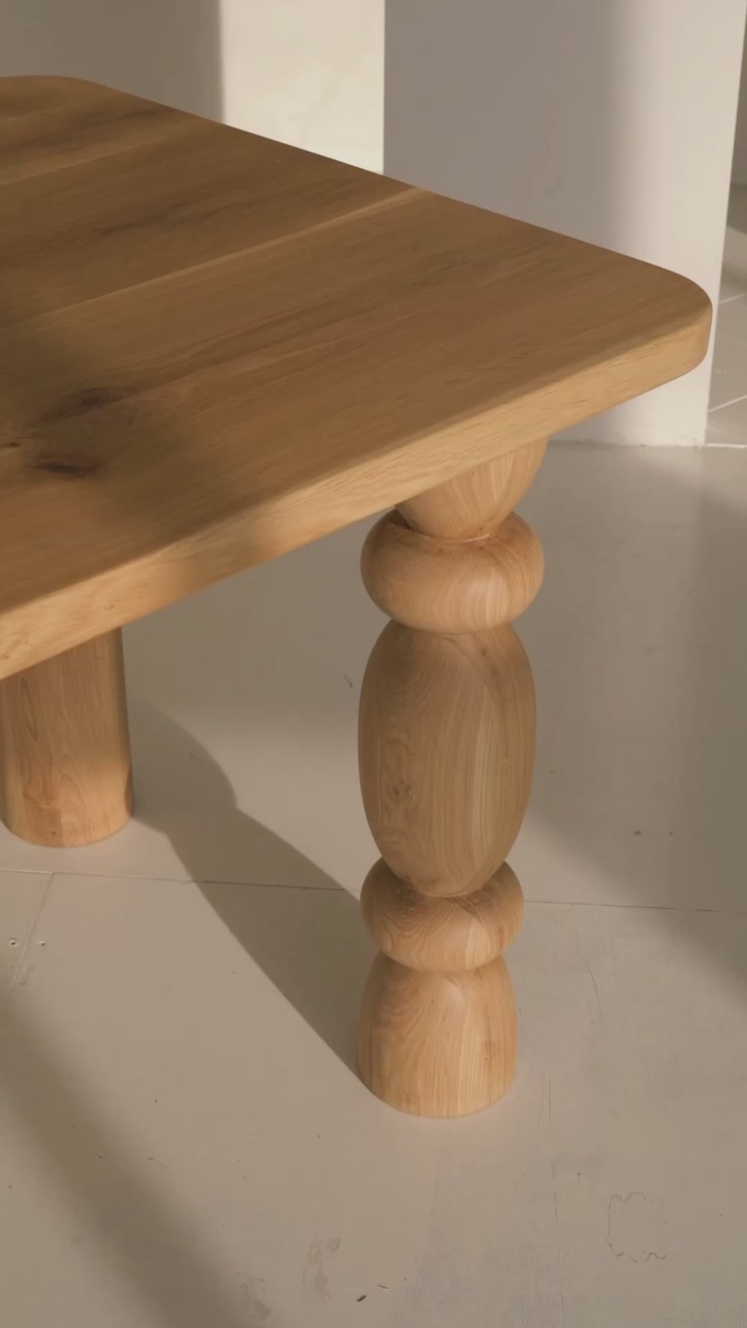 THEO Oak Wood Table
