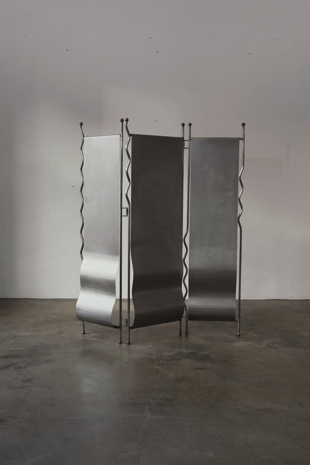 ALTO Steel Room Divider