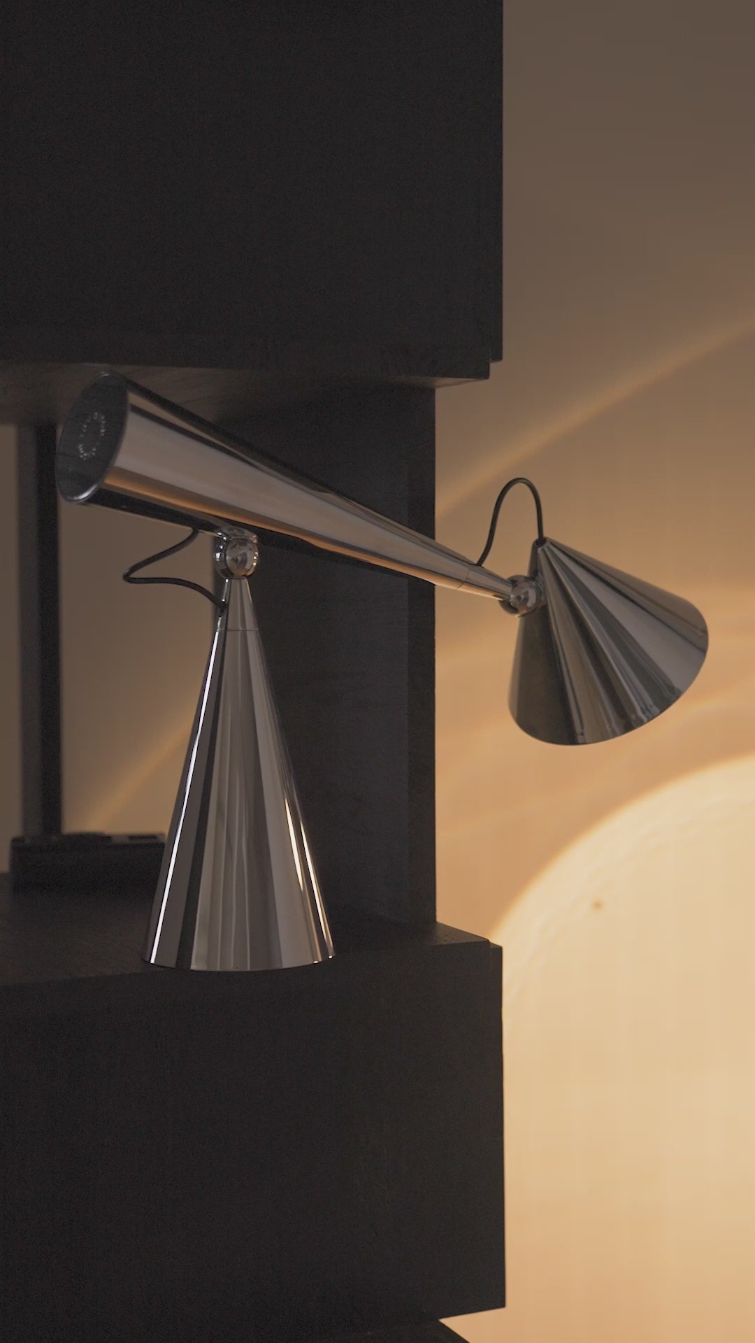 Lampa stołowa POSE kremowy