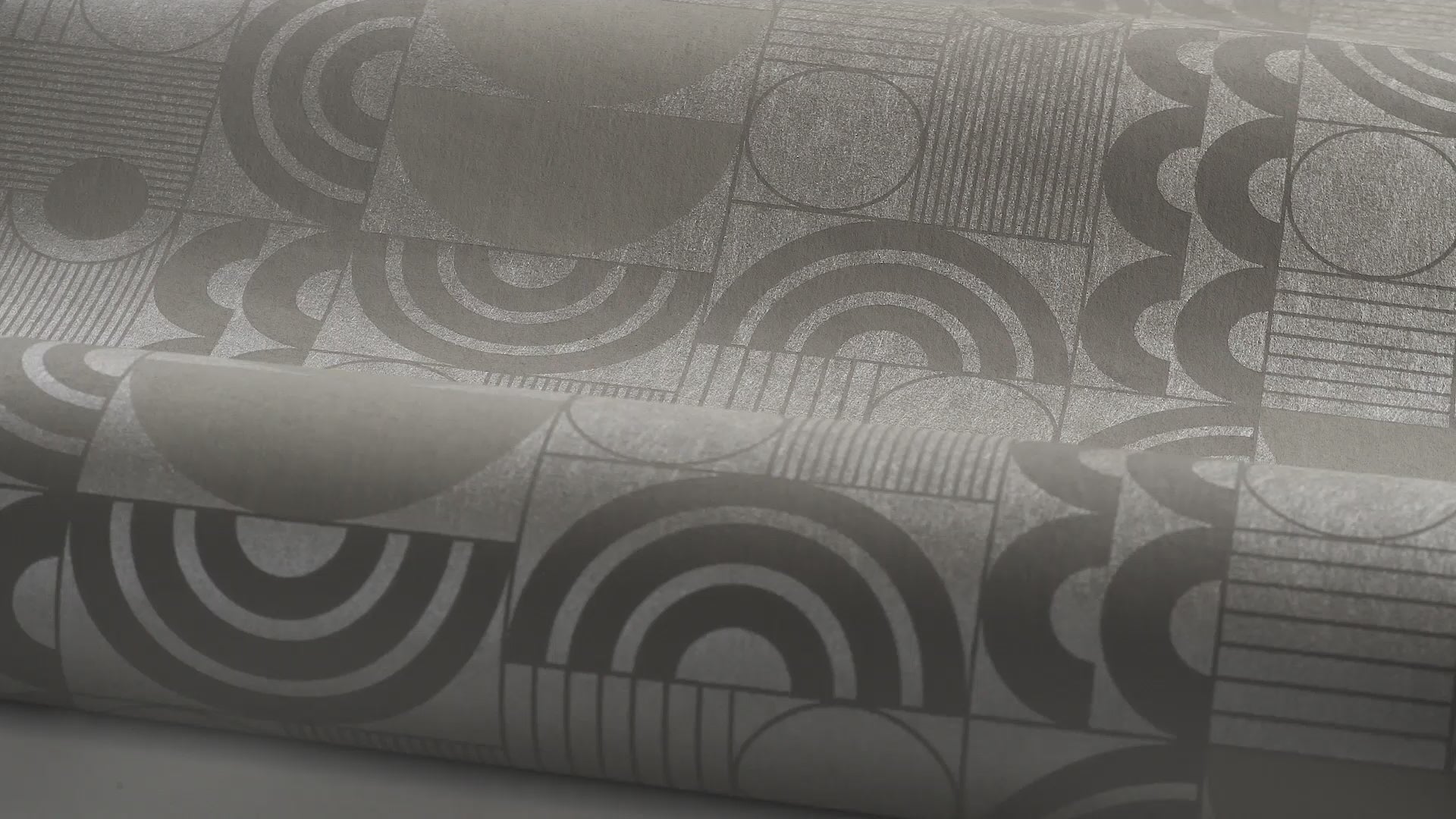 Non-woven paper wallpaper with a geometric pattern COSMOPOLITAN brown