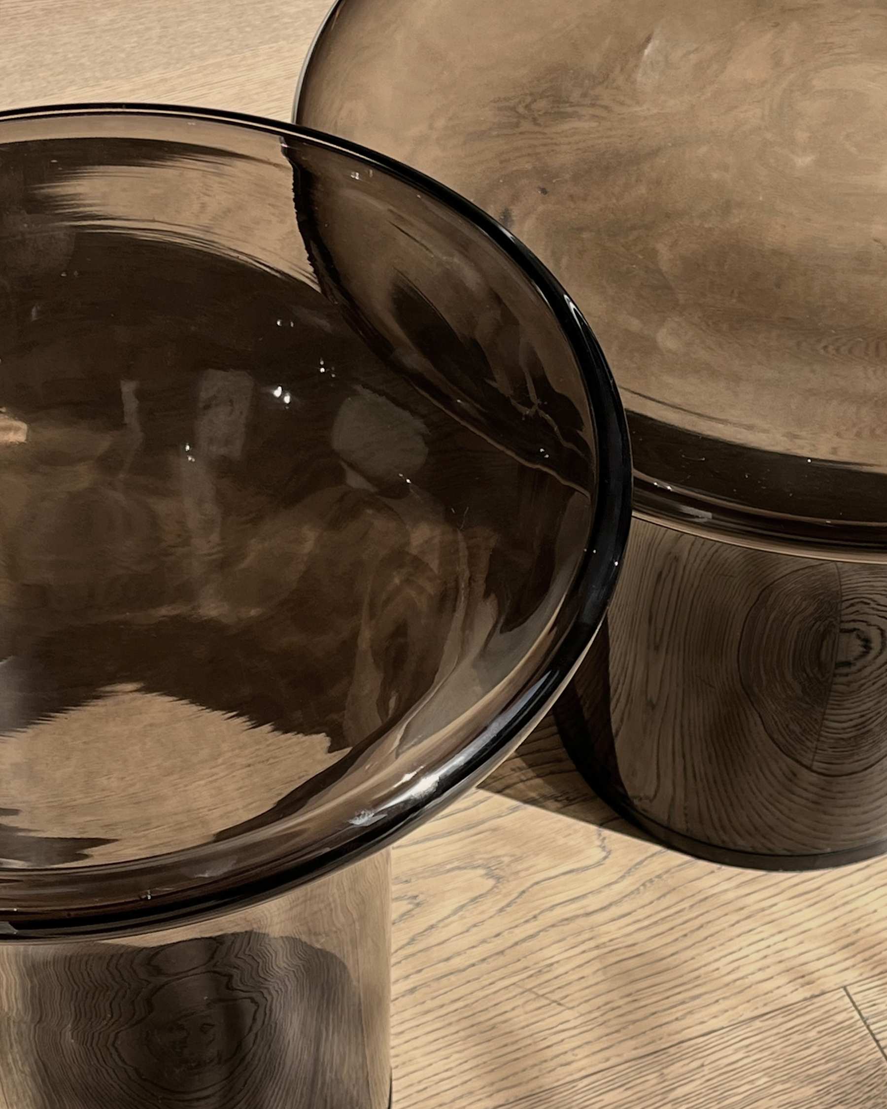 TRUMPET coffee table smoked glass