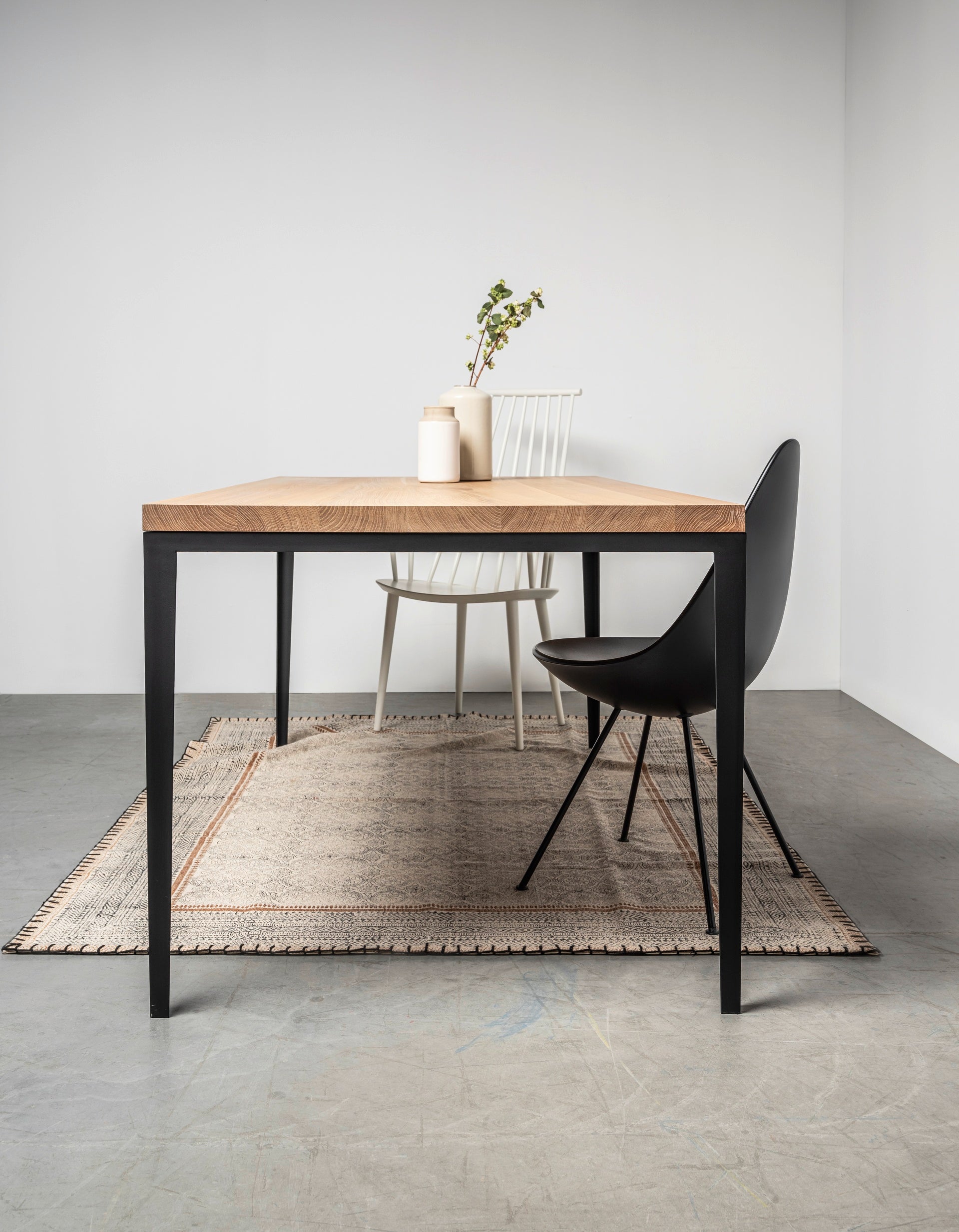 ALEX Table with Oak Top and Black Steel Base