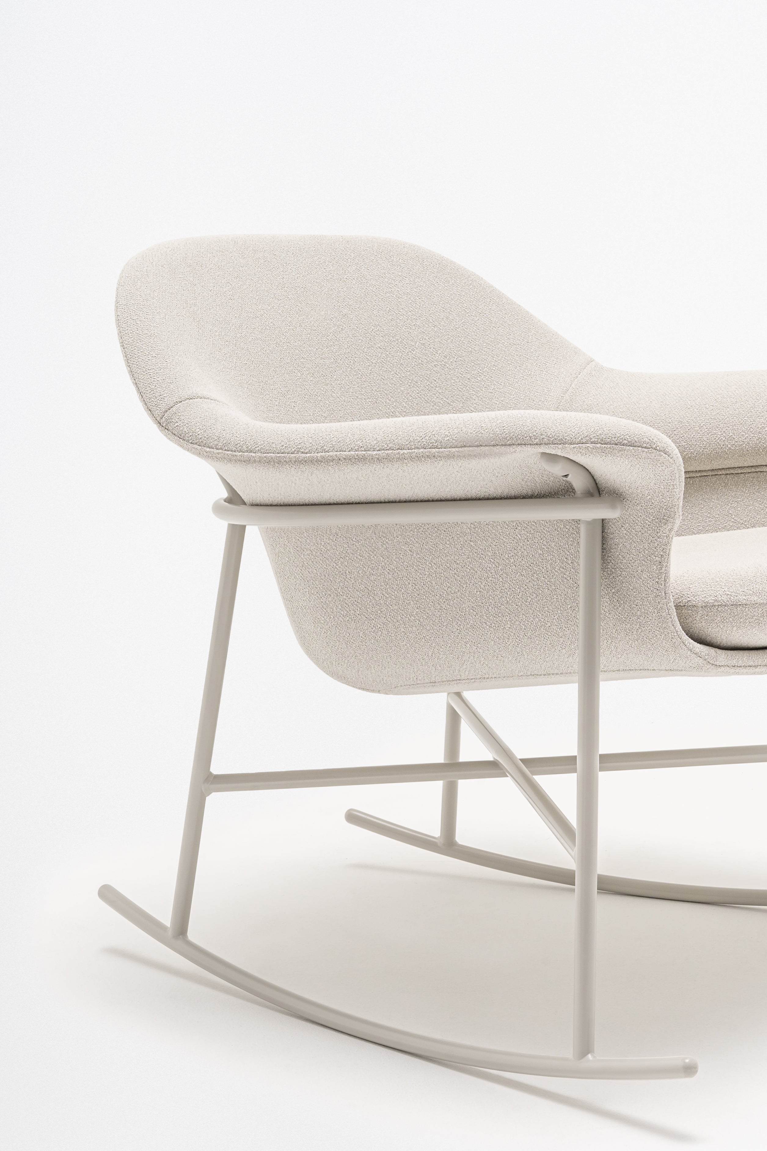 ISMO Armchair Rock base