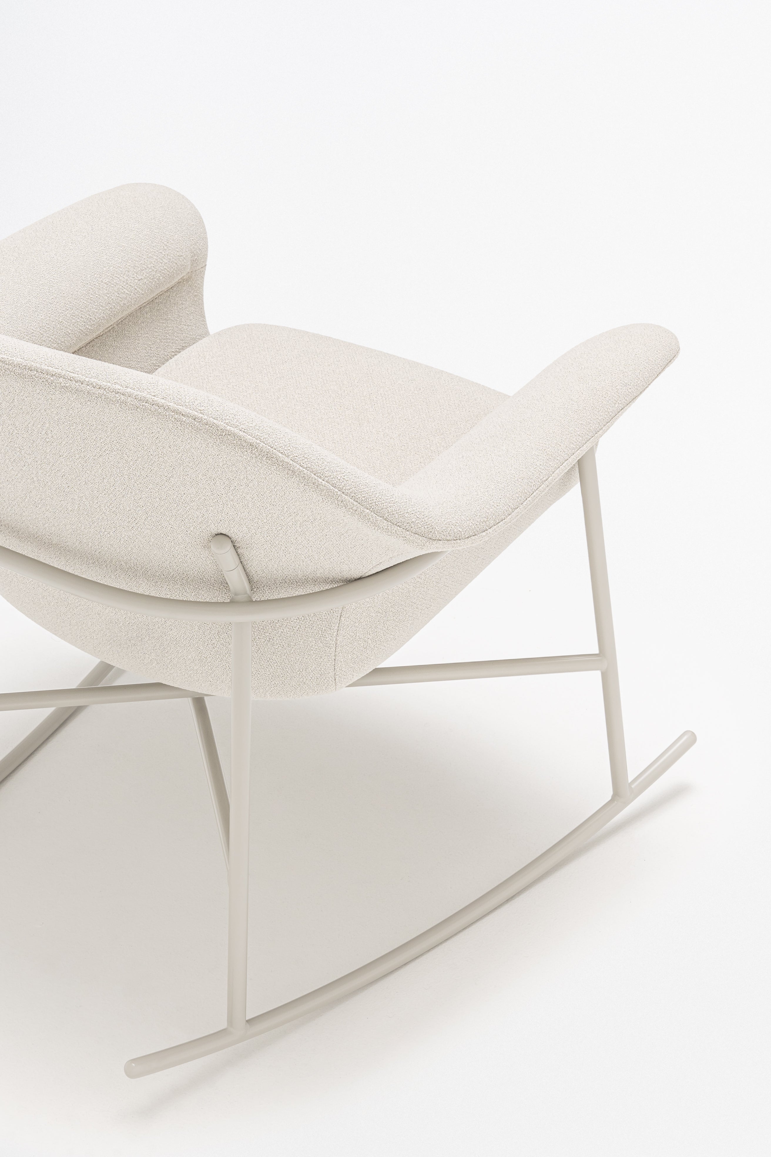 ISMO Armchair Rock base