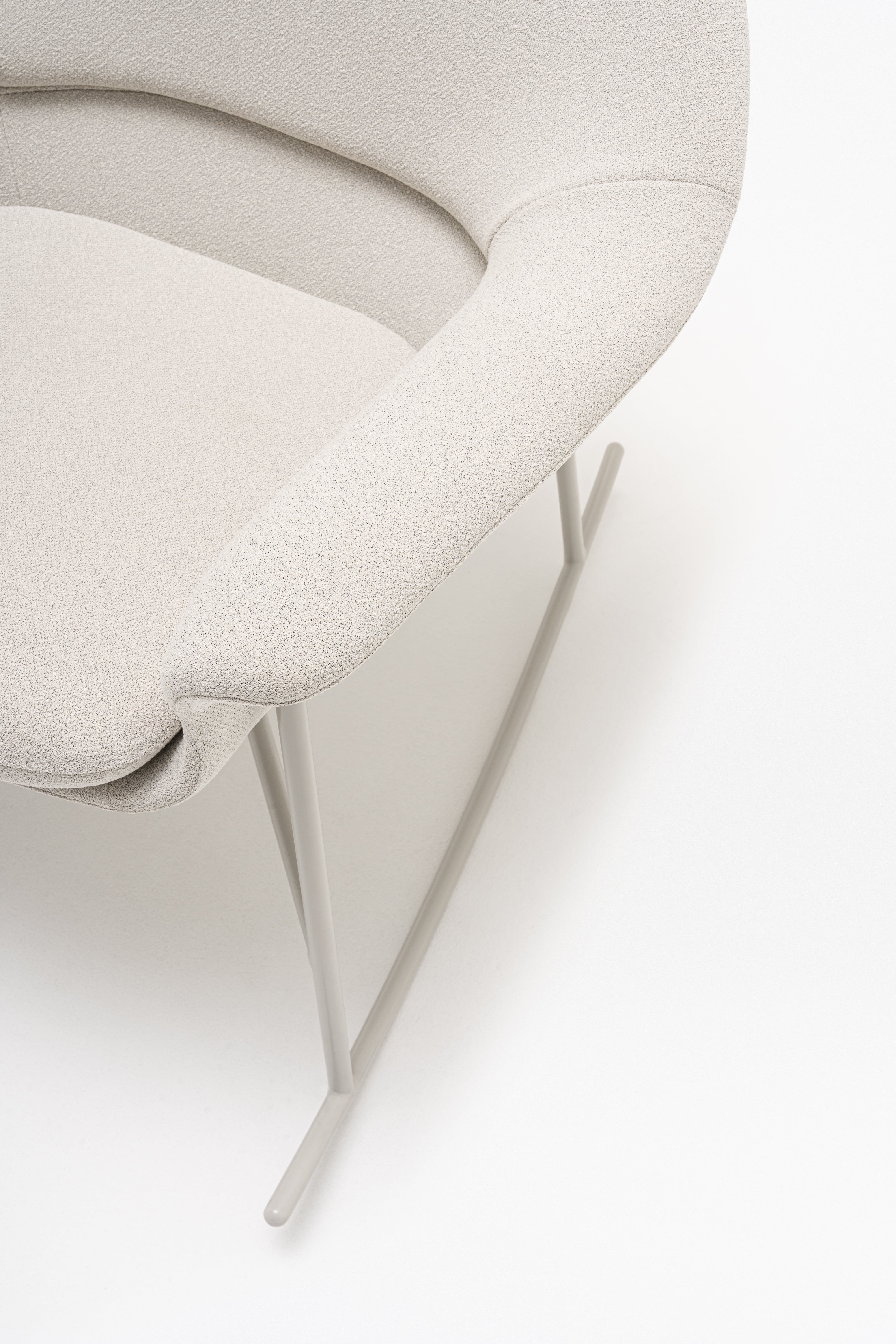 ISMO Armchair Rock base