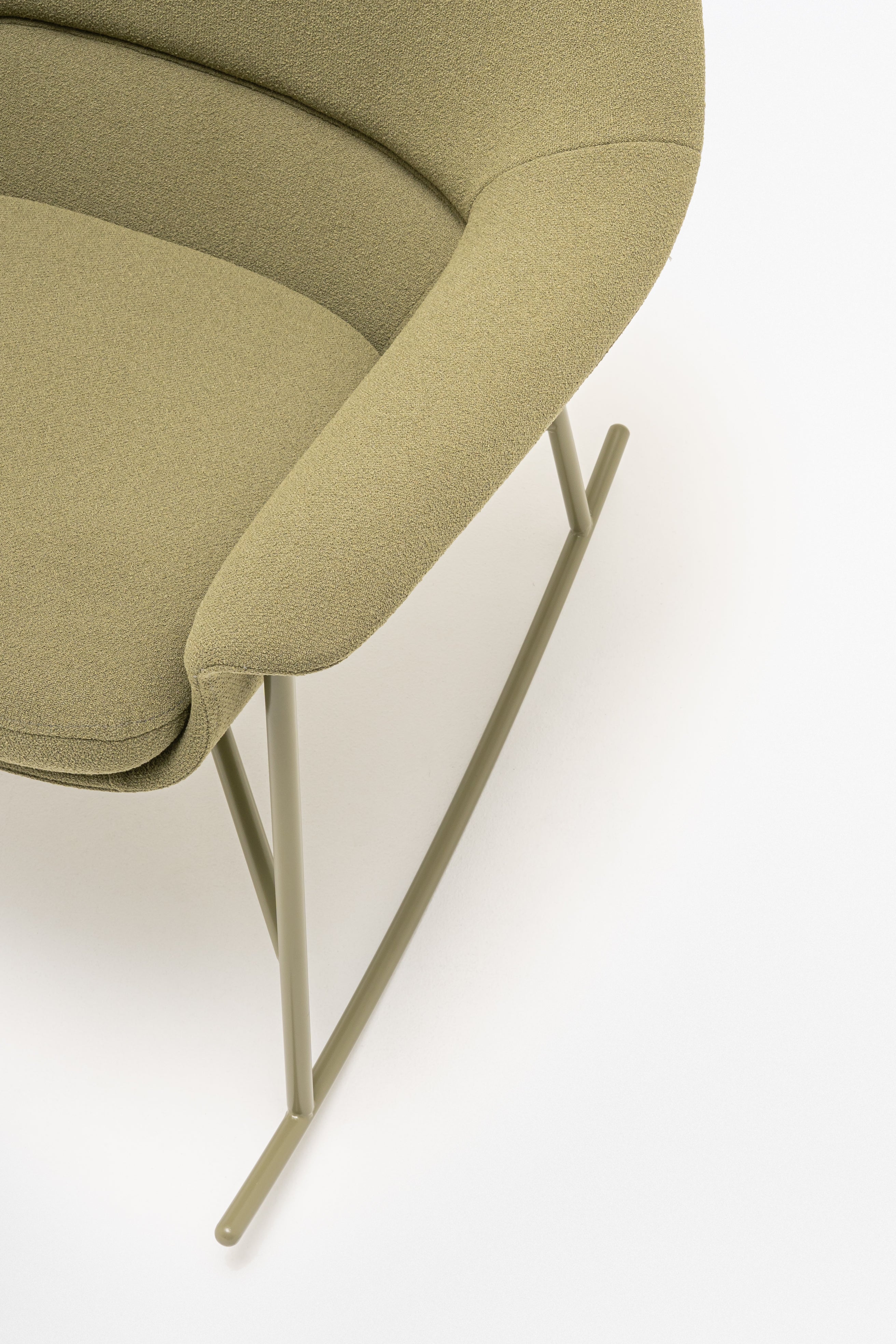 ISMO Armchair Rock base