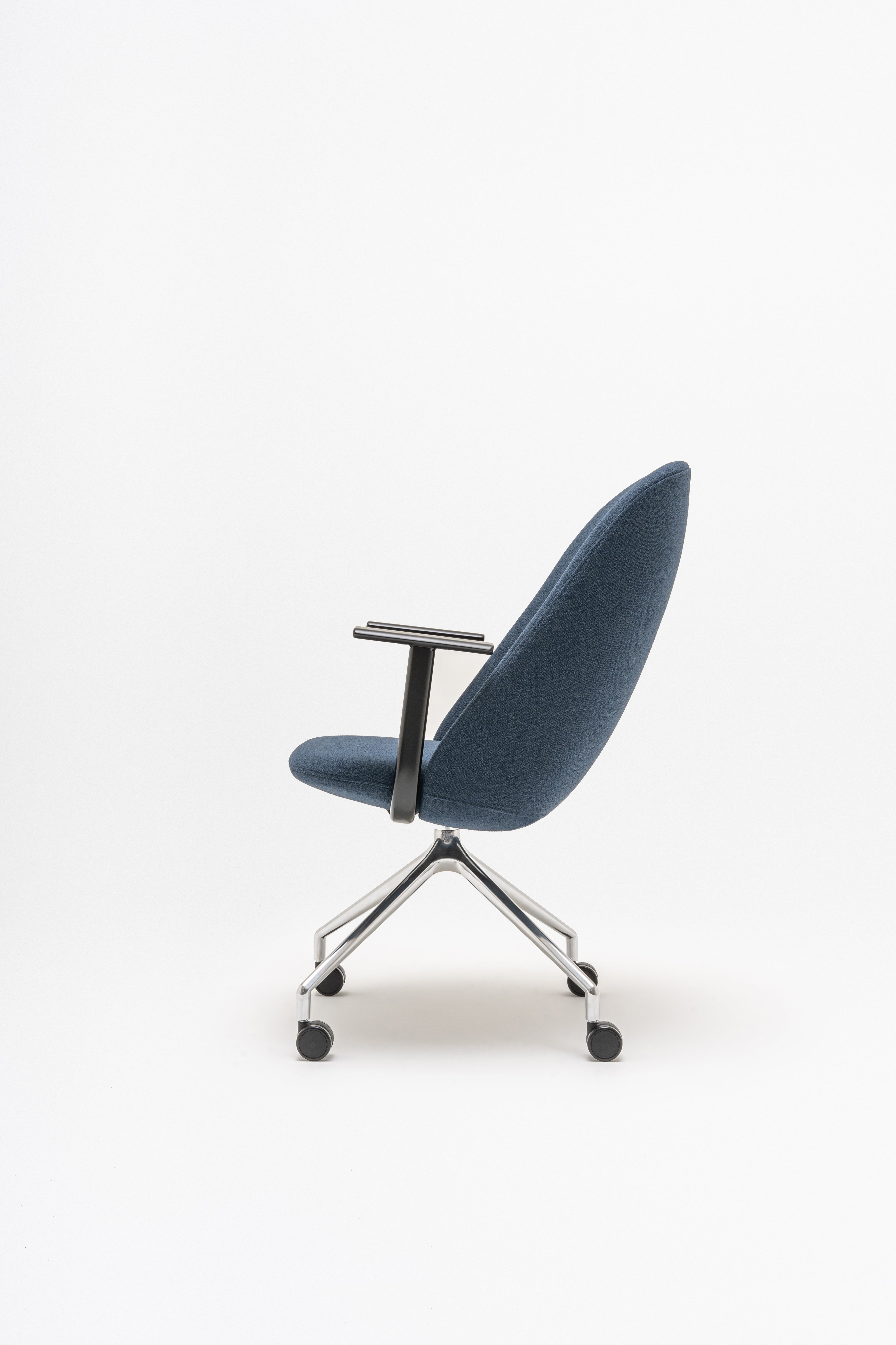 Armchair with high back