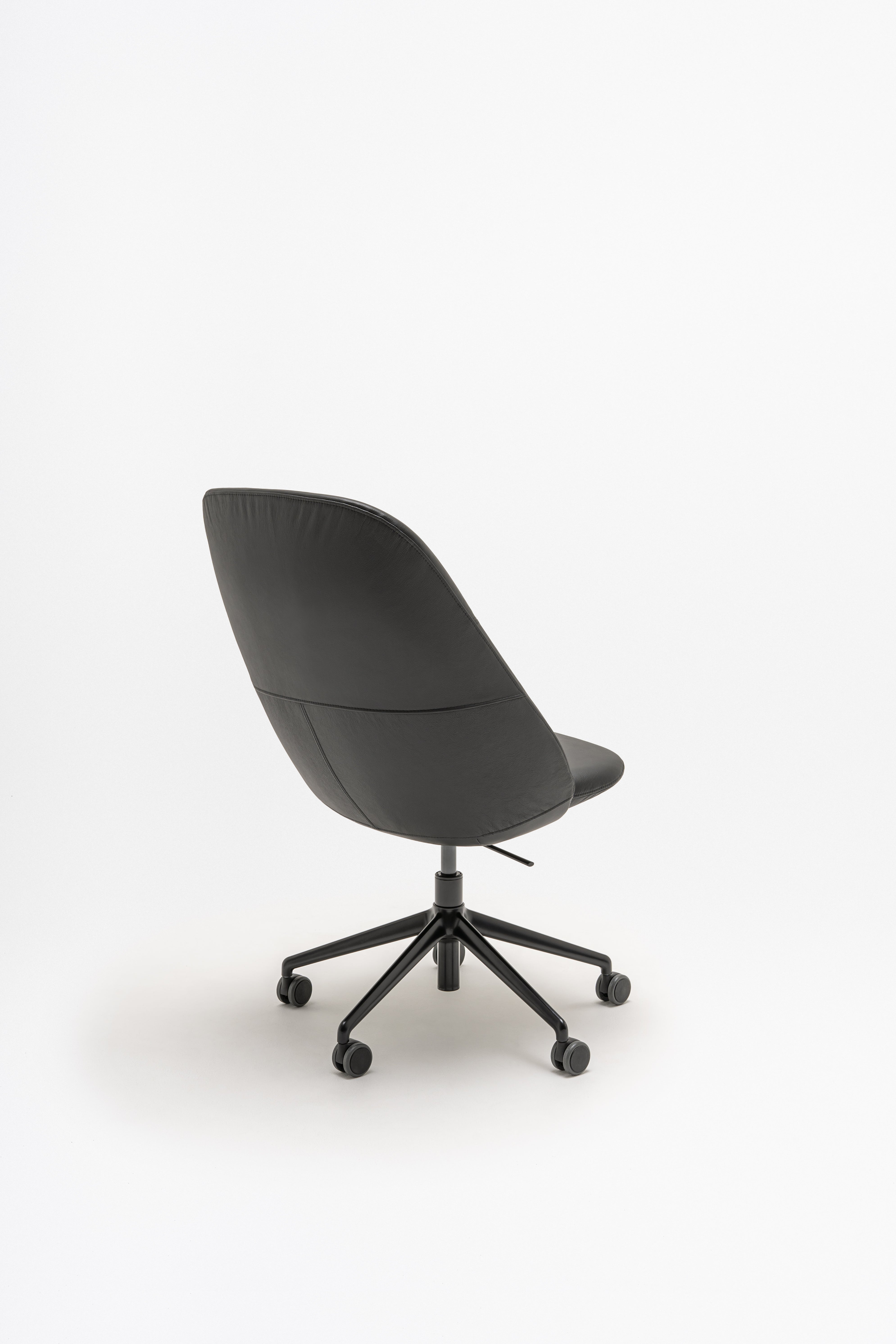 Conference armchair A regulated parallel base with wheels for hard surface