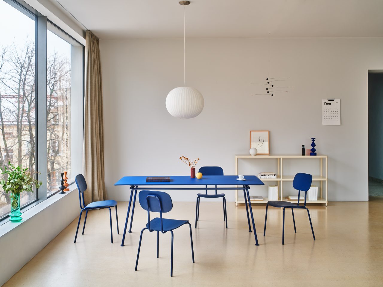New school chair pearly base