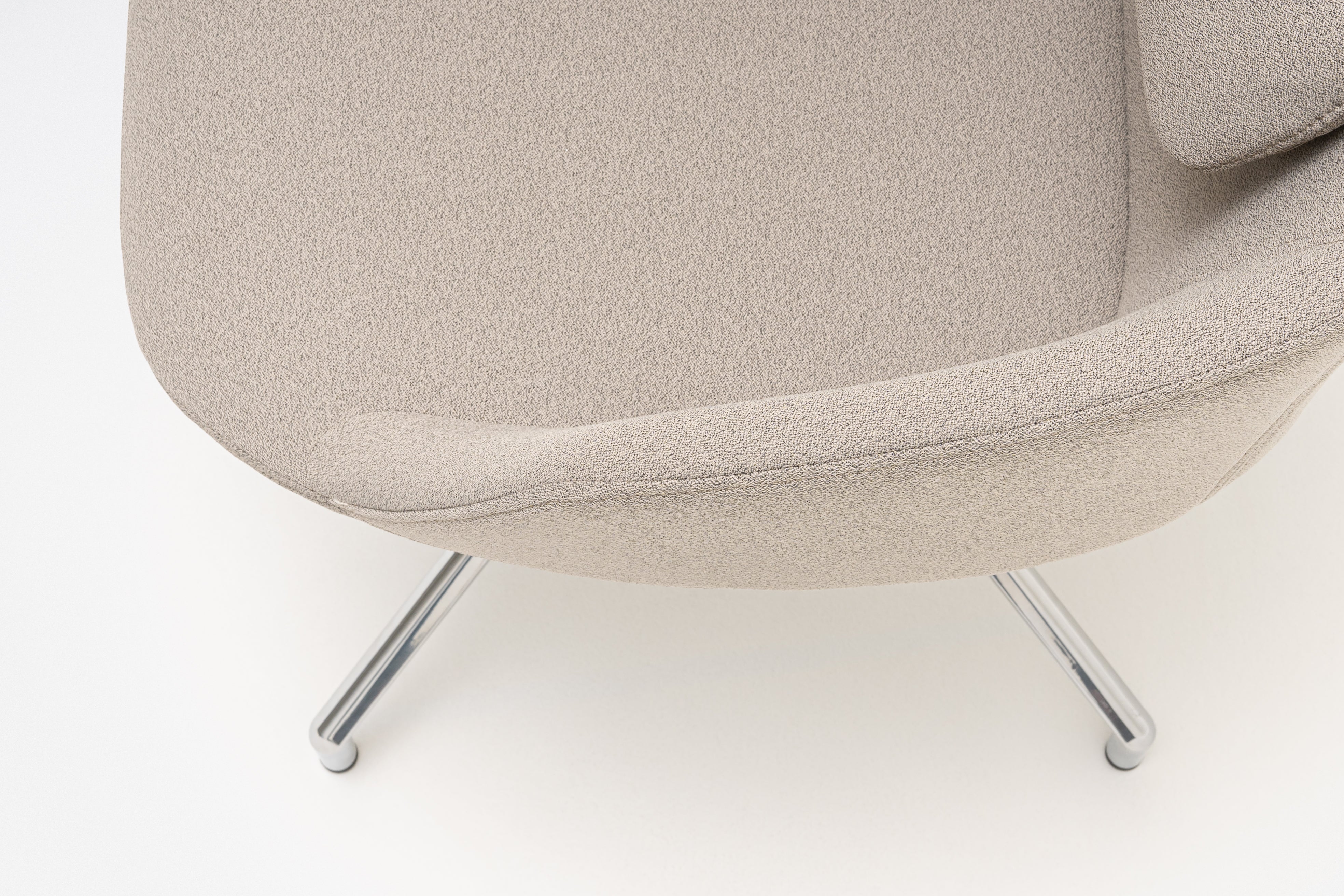 Polierte Aluminiumbasis von Ultra Stuhl