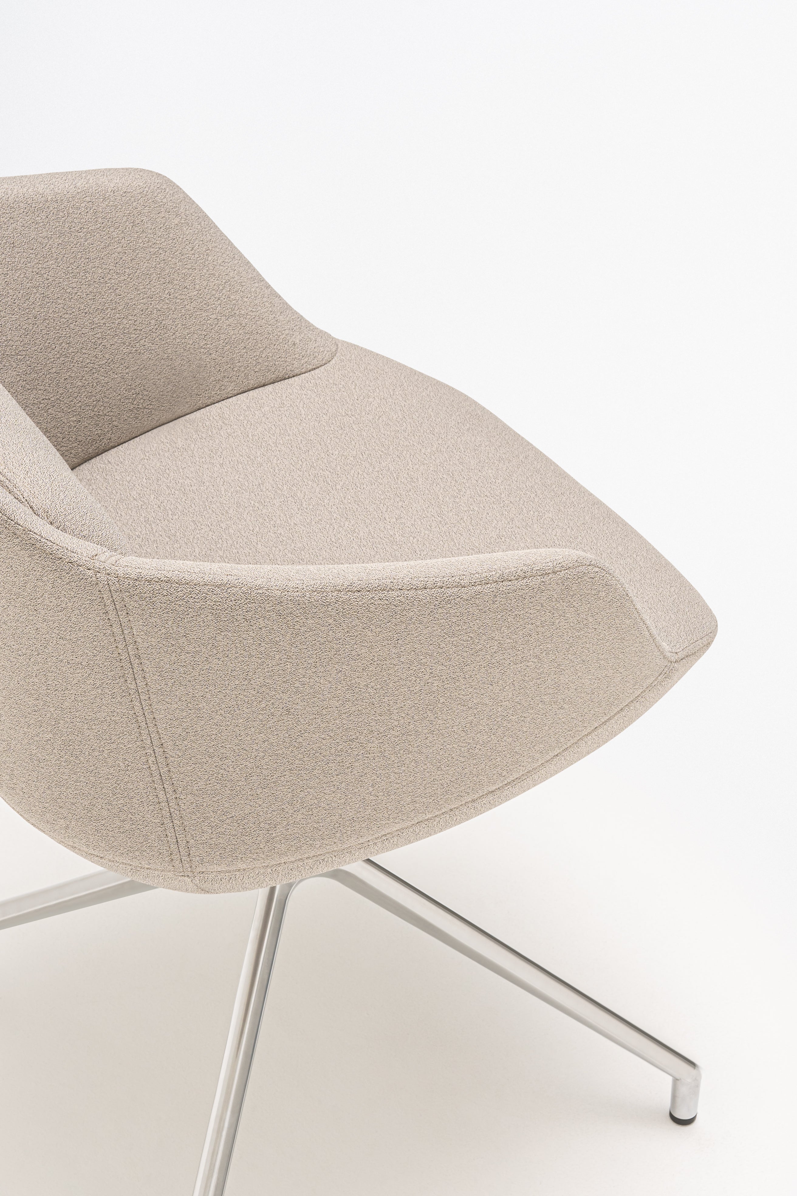 Polierte Aluminiumbasis von Ultra Stuhl
