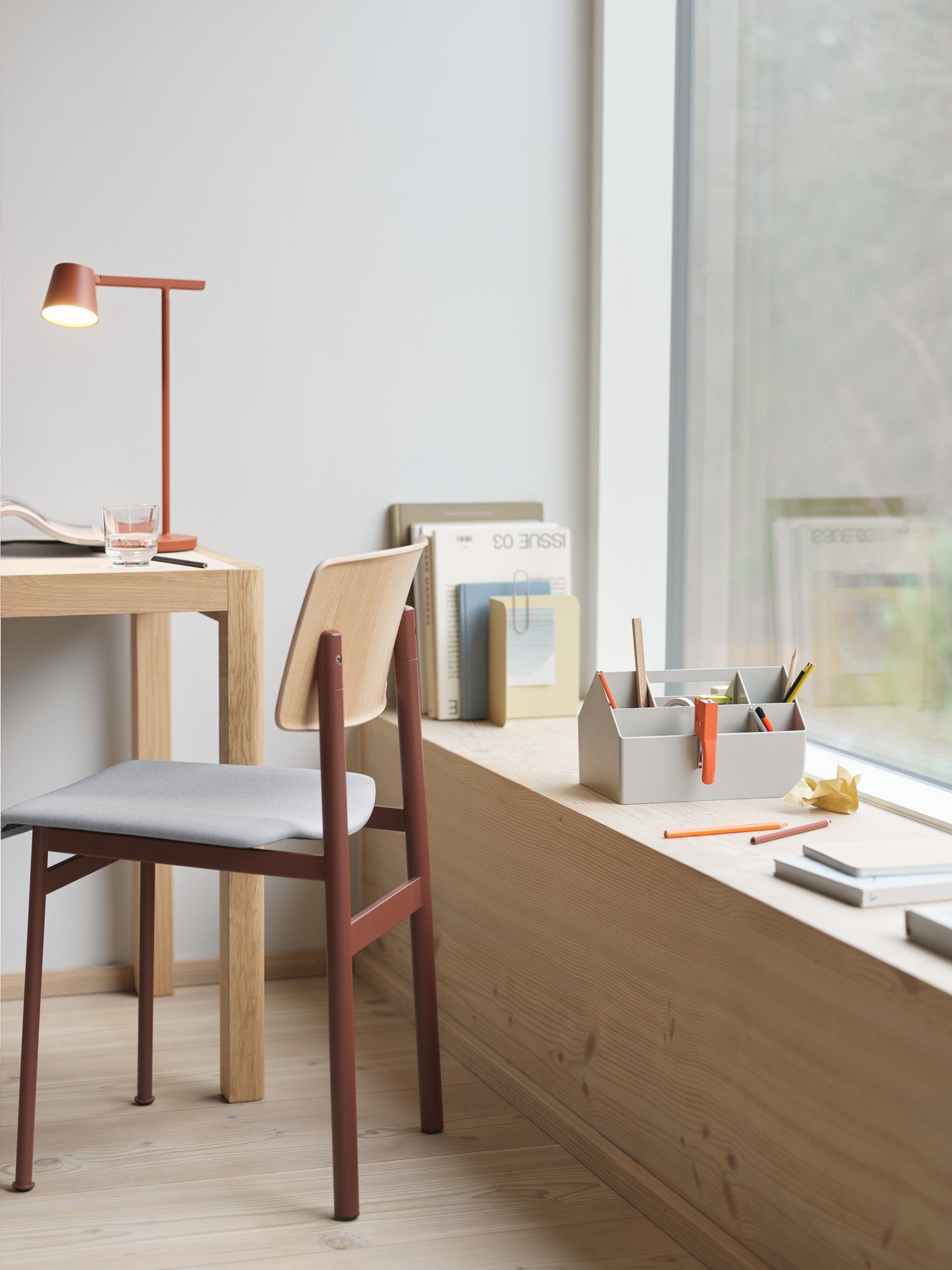 TIP brick office lamp