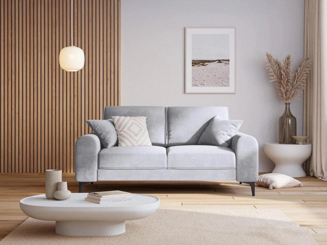 Sofa aksamitna 2-osobowa MADARA srebrny z czarną podstawą Mazzini Sofas    Eye on Design