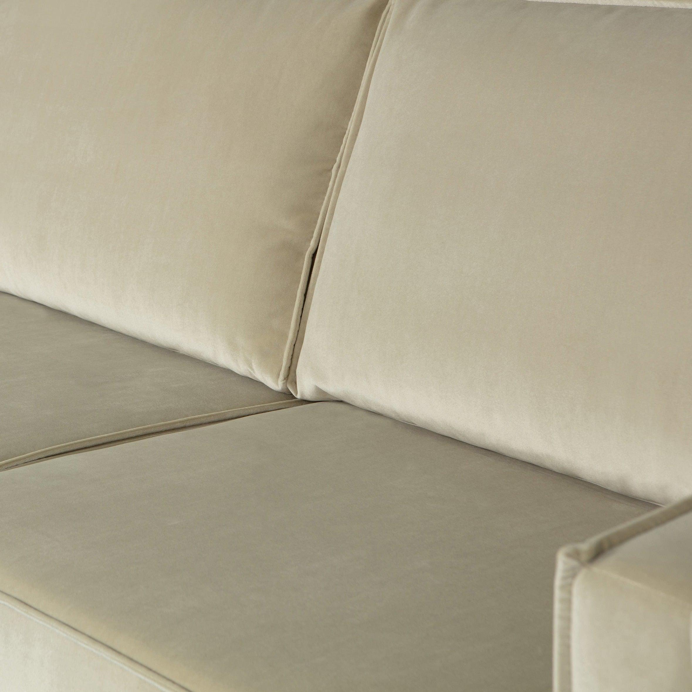 Sofa aksamitna 2,5-osobowa RODEO pistacjowy Be Pure    Eye on Design