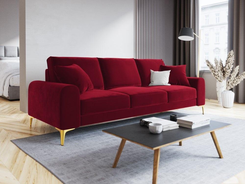 Sofa aksamitna 4-osobowa MADARA czerwony ze złotą podstawą Mazzini Sofas    Eye on Design