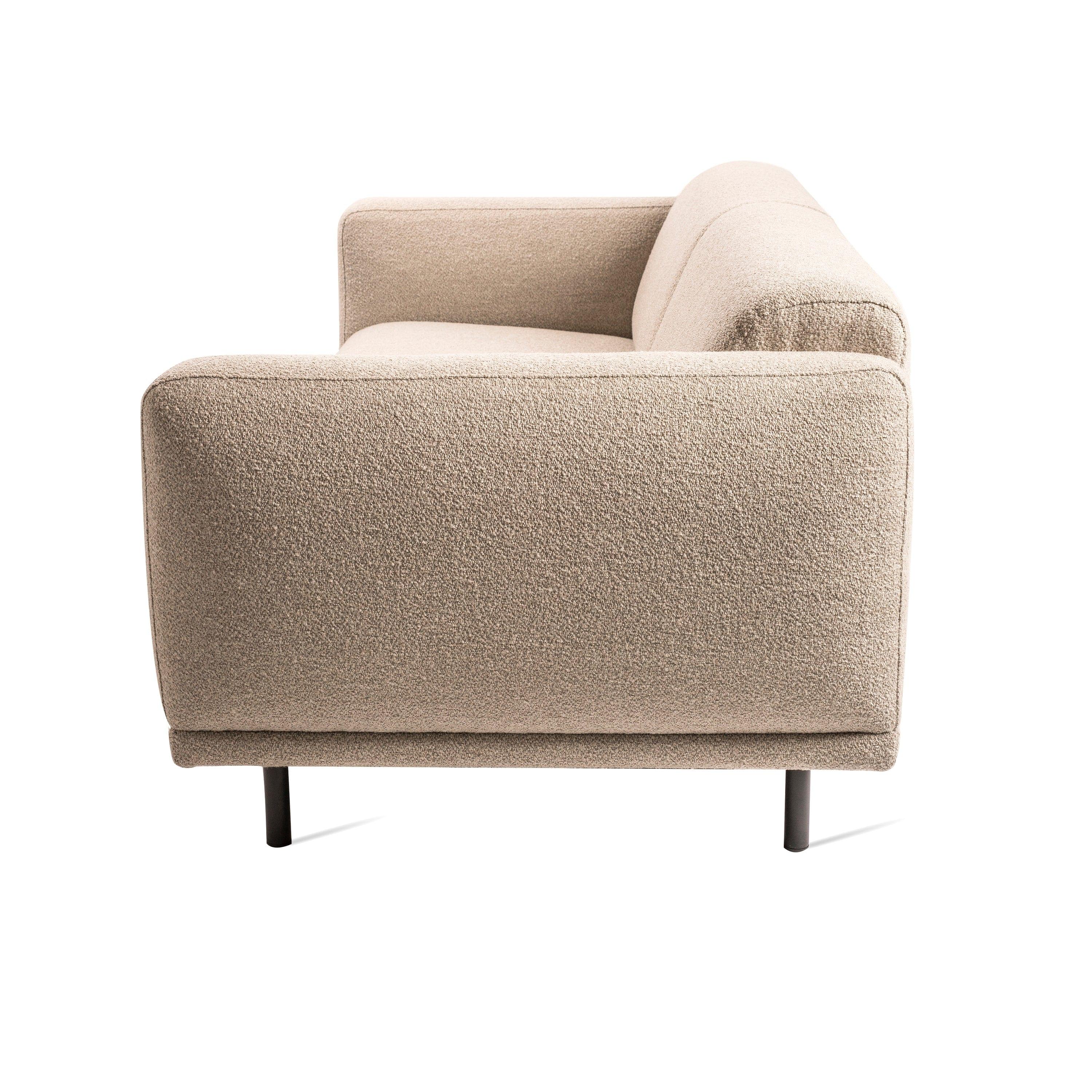 Sofa w tkaninie boucle 2-osobowa TEDDY beżowy Pols Potten    Eye on Design