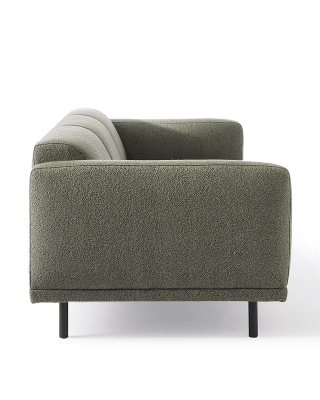 Sofa w tkaninie boucle 3-osobowa TEDDY oliwkowy Pols Potten    Eye on Design