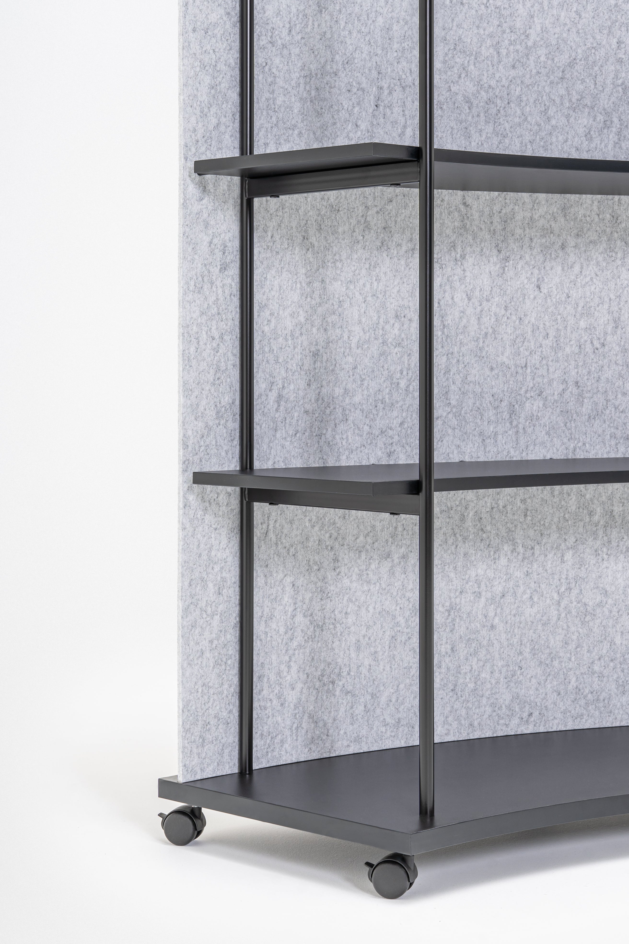 Steel shelving tanca rear from felt