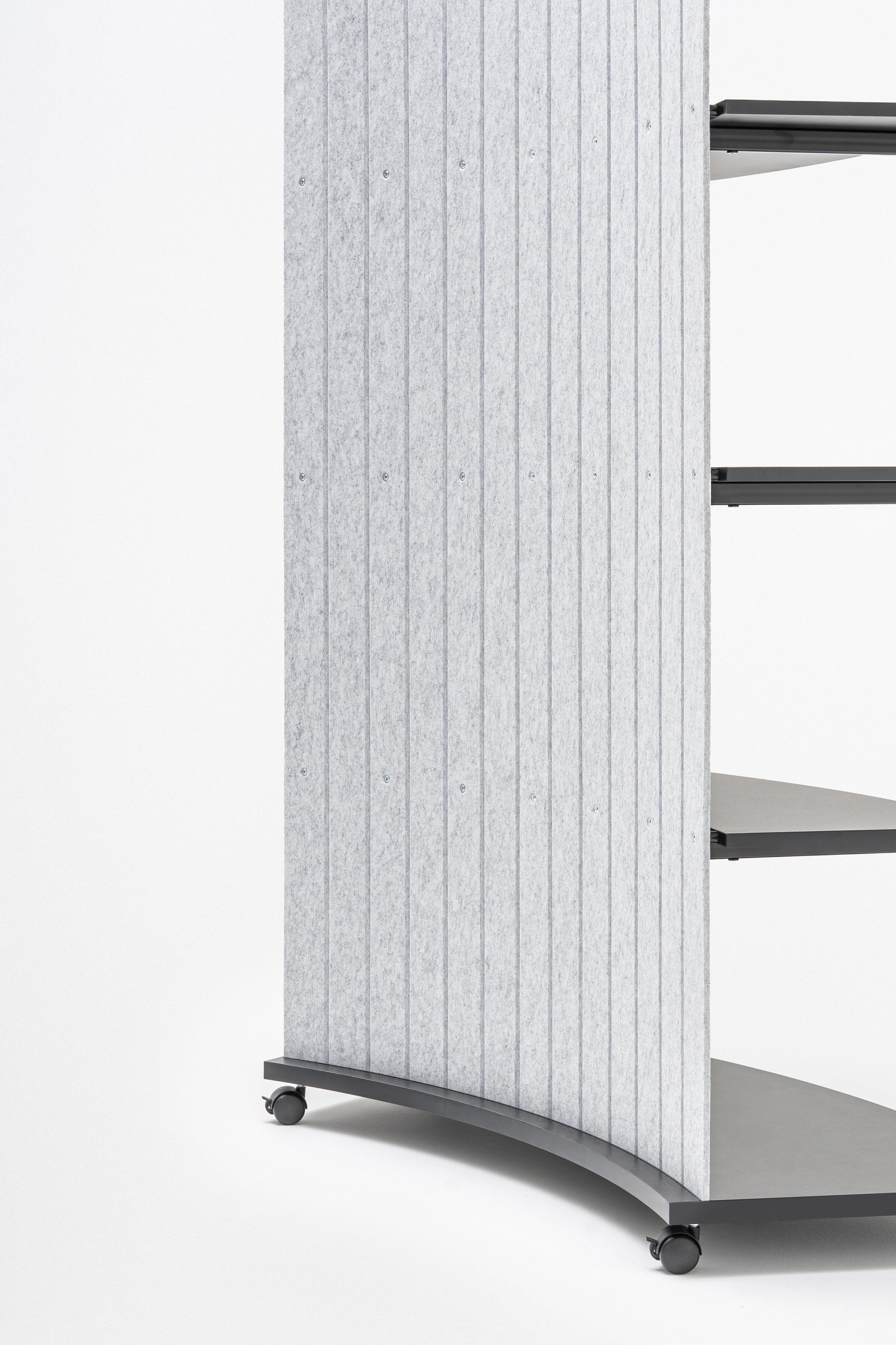 Steel shelving tanca rear from felt