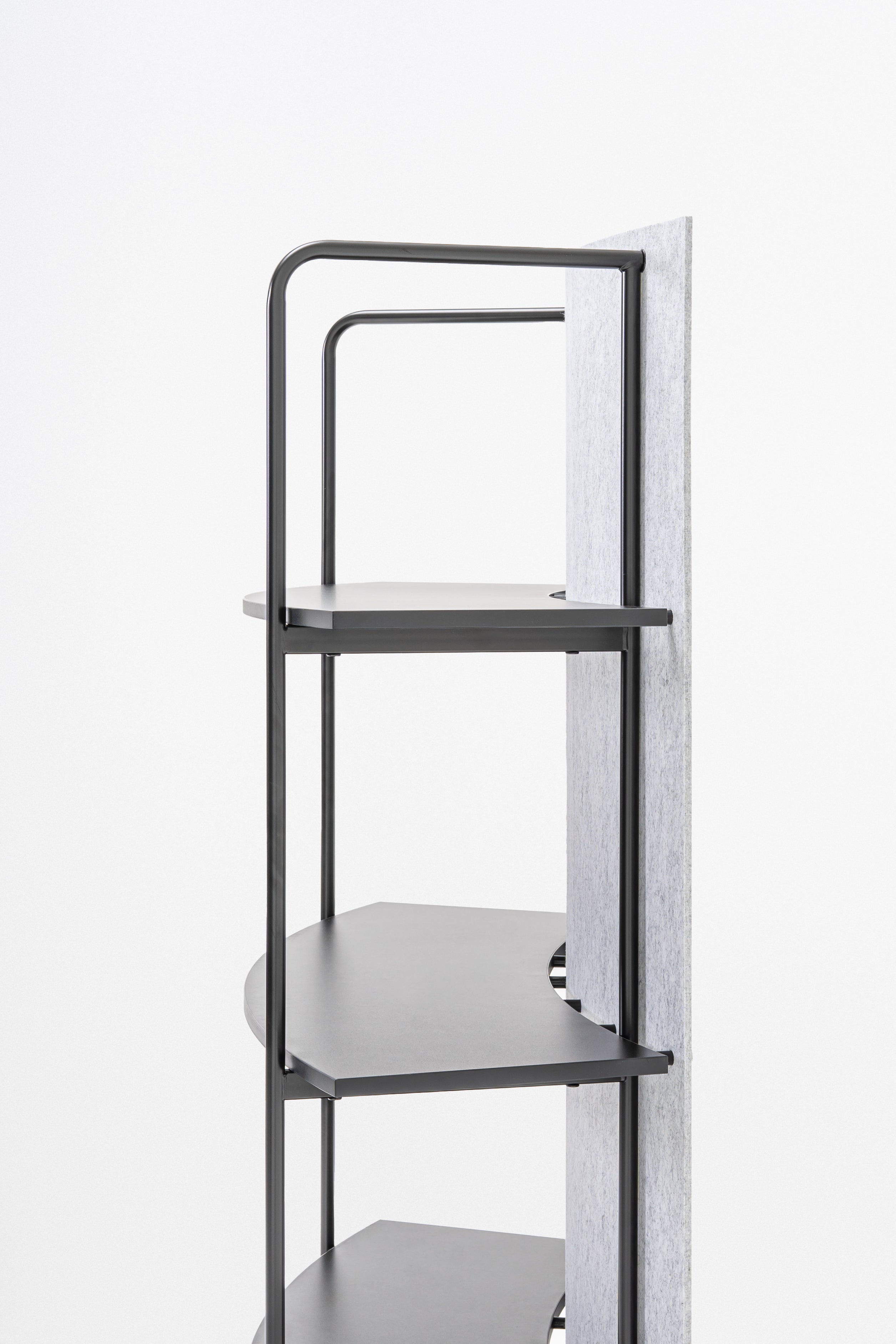 Steel shelving tanca rear from felt