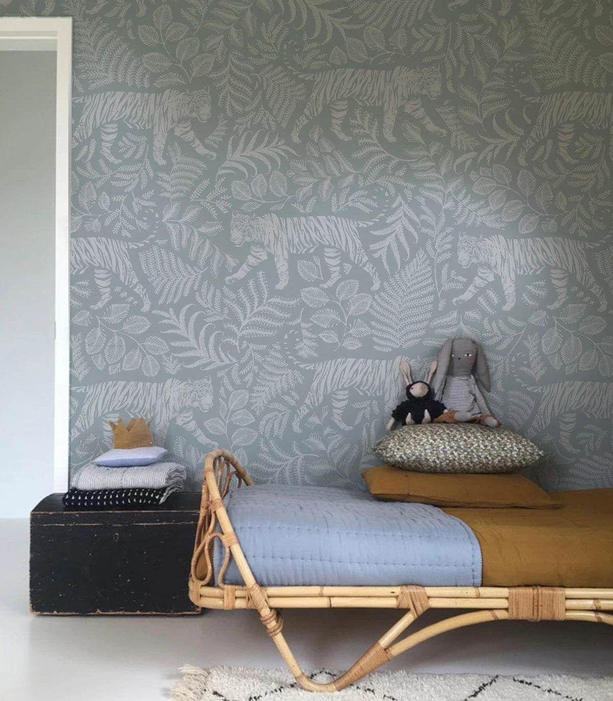 Non-woven wallpaper with animal motif CAMOUFLAGED TIGER BLUE blue