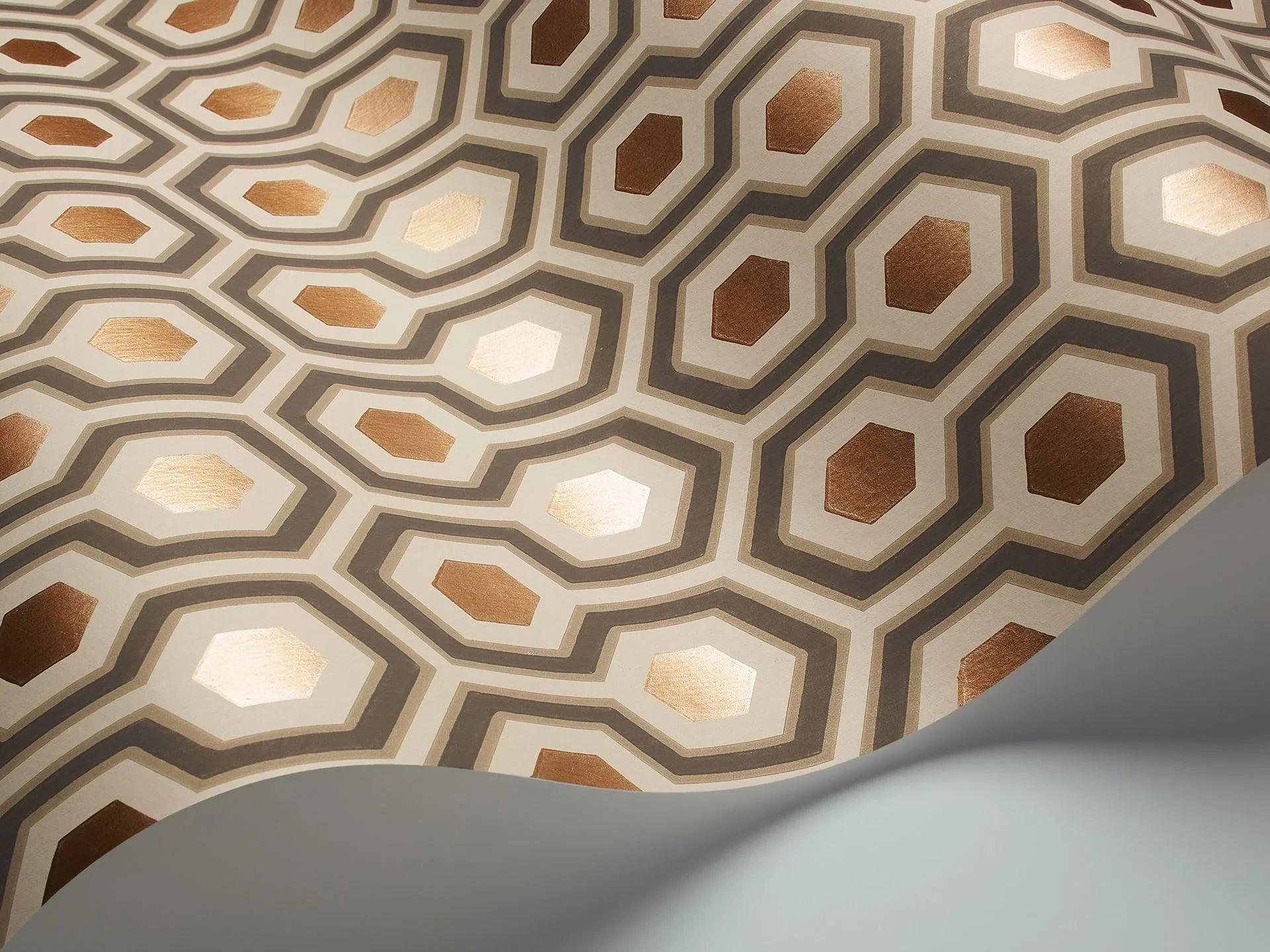 Tapeta CONTEMPORARY COLLECTION - Hicks' Hexagon beżowy Cole & Son    Eye on Design