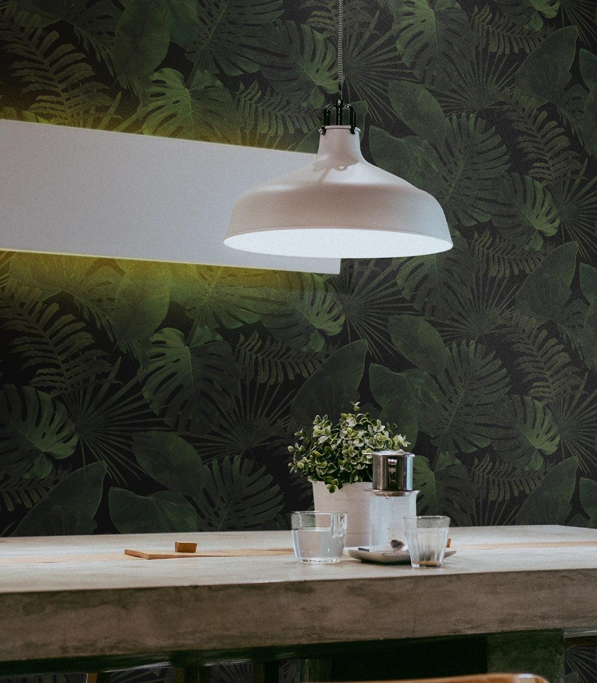 Tapeta TROPICAL FOREST DARK Wallcolors    Eye on Design