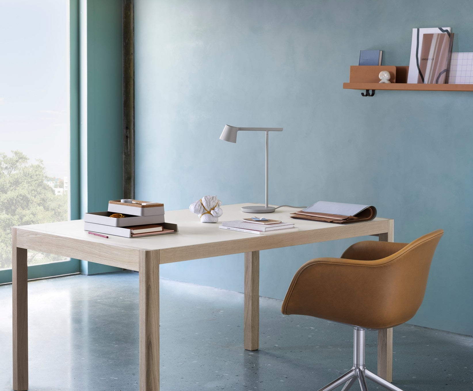 TIP gray office lamp