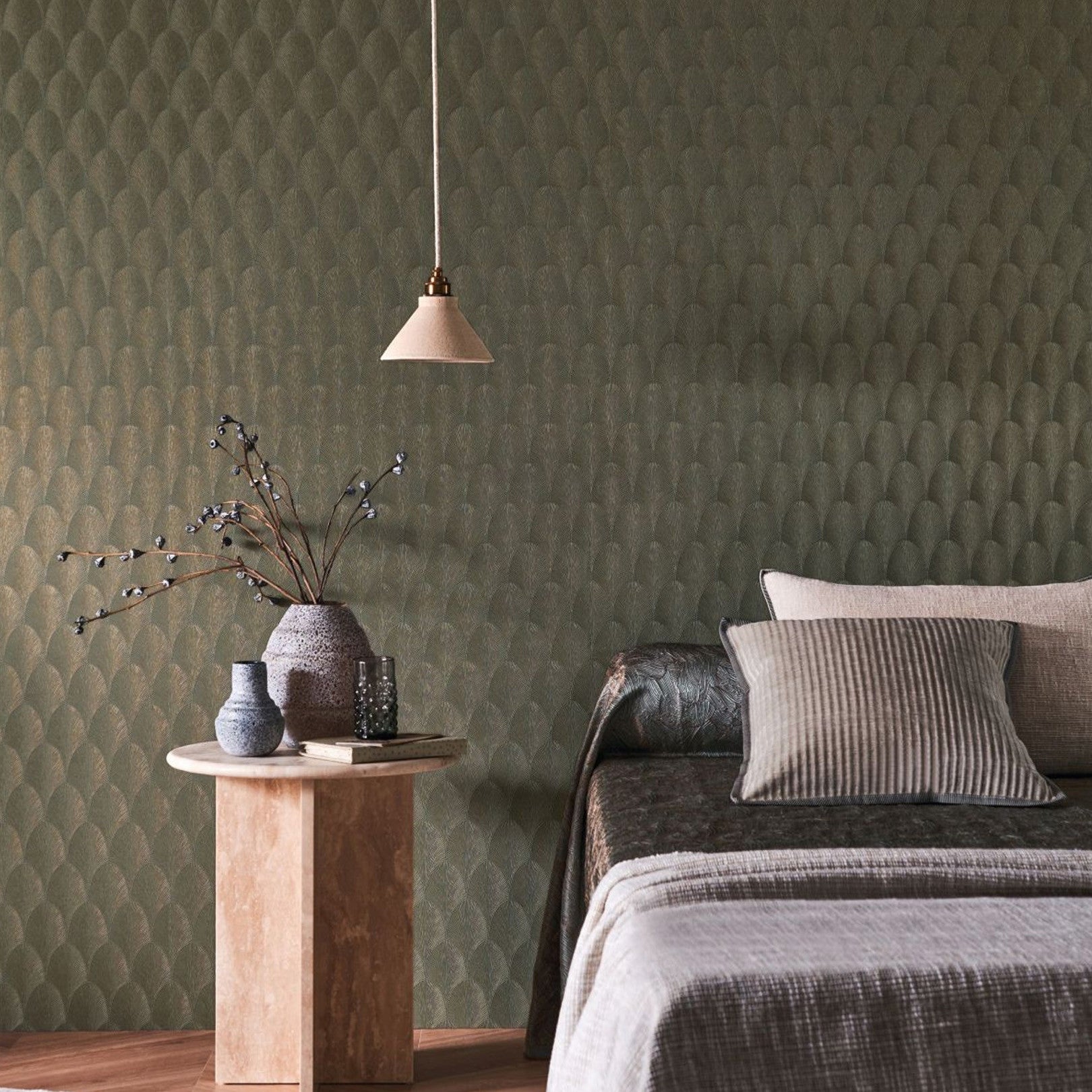 Metallic wallpaper with geometric pattern TOURMALINE - VERT DE GRIS gray-green