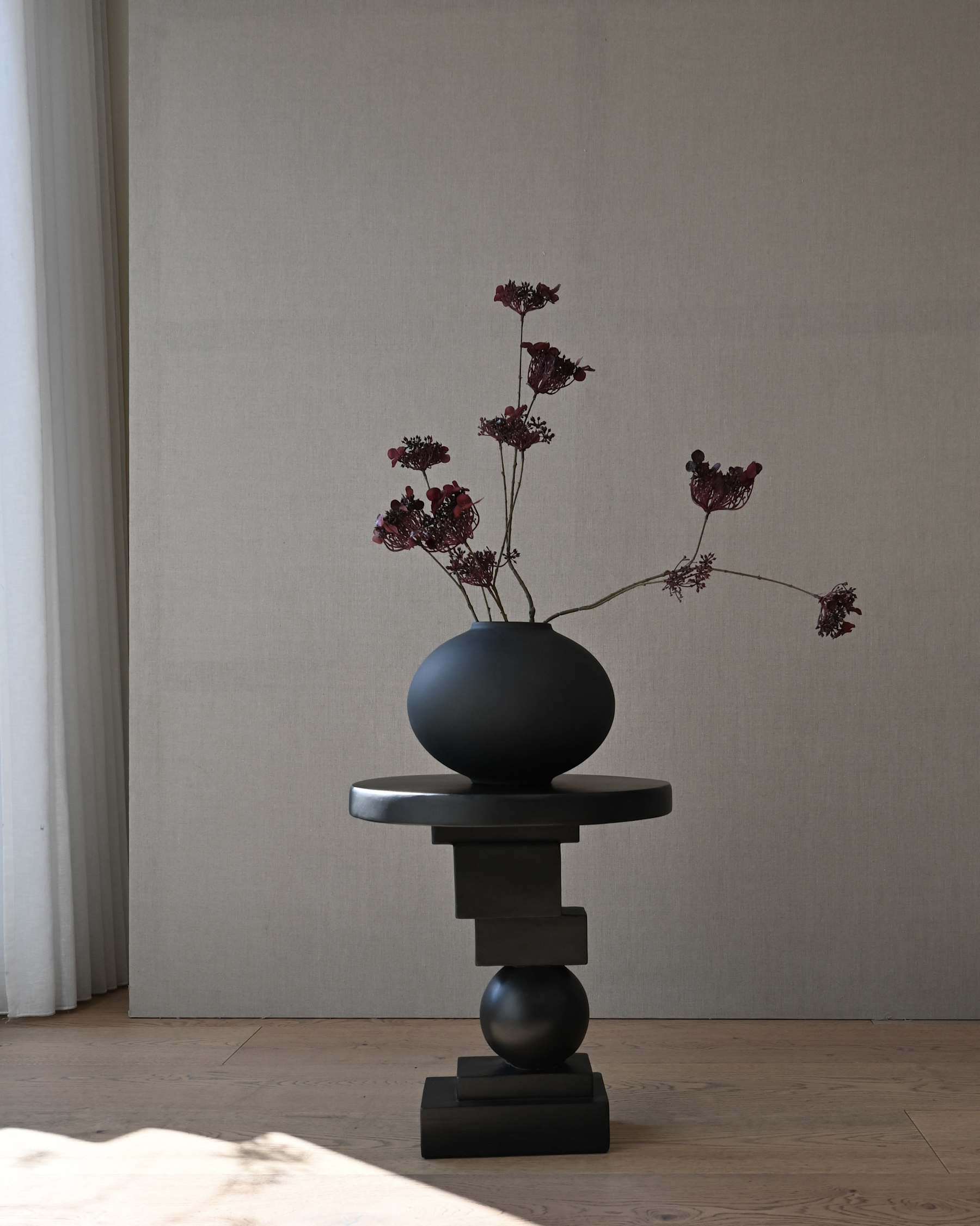 Sunao Fat Black vase [Klaudia]