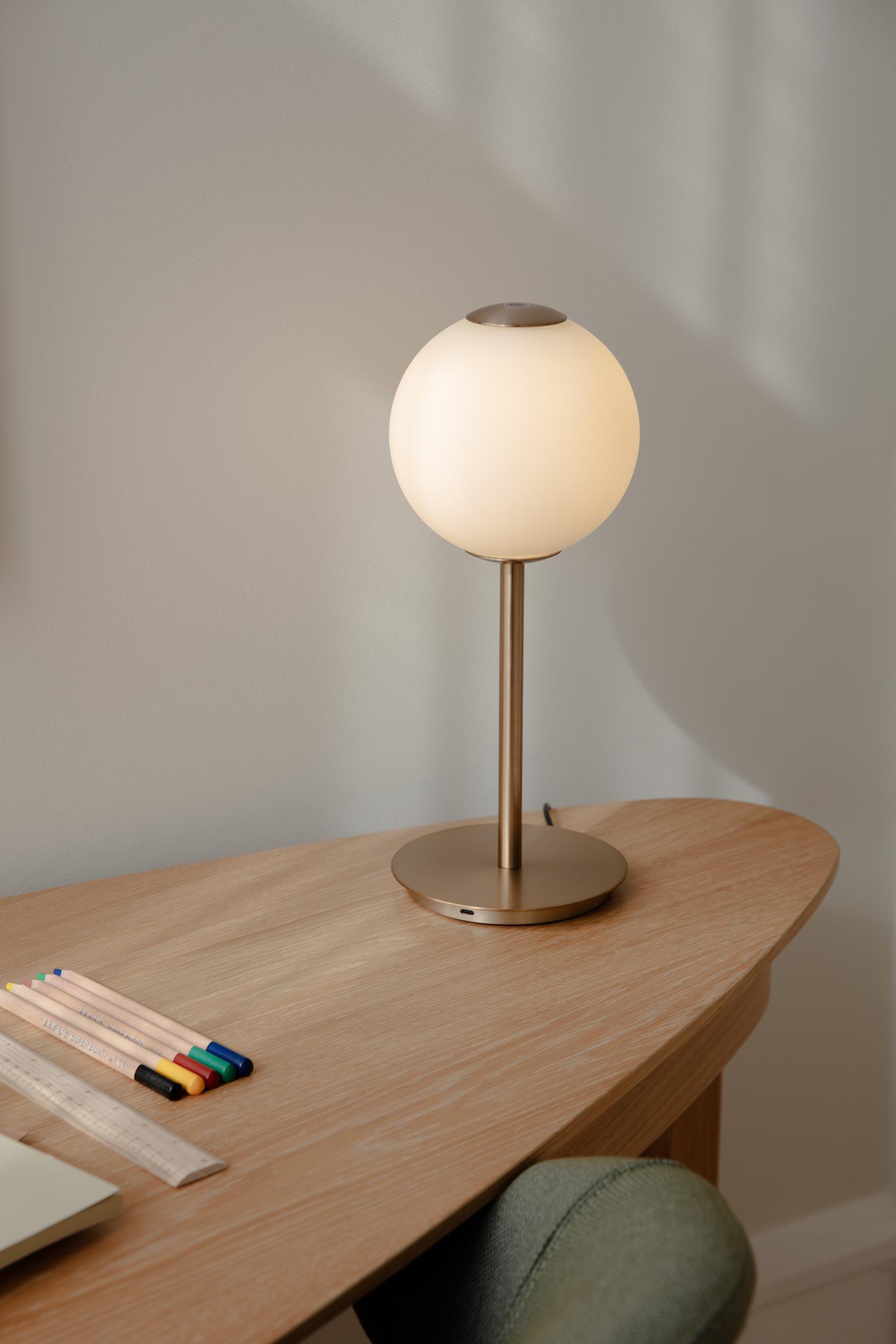 AUDREY table lamp white with gold insert