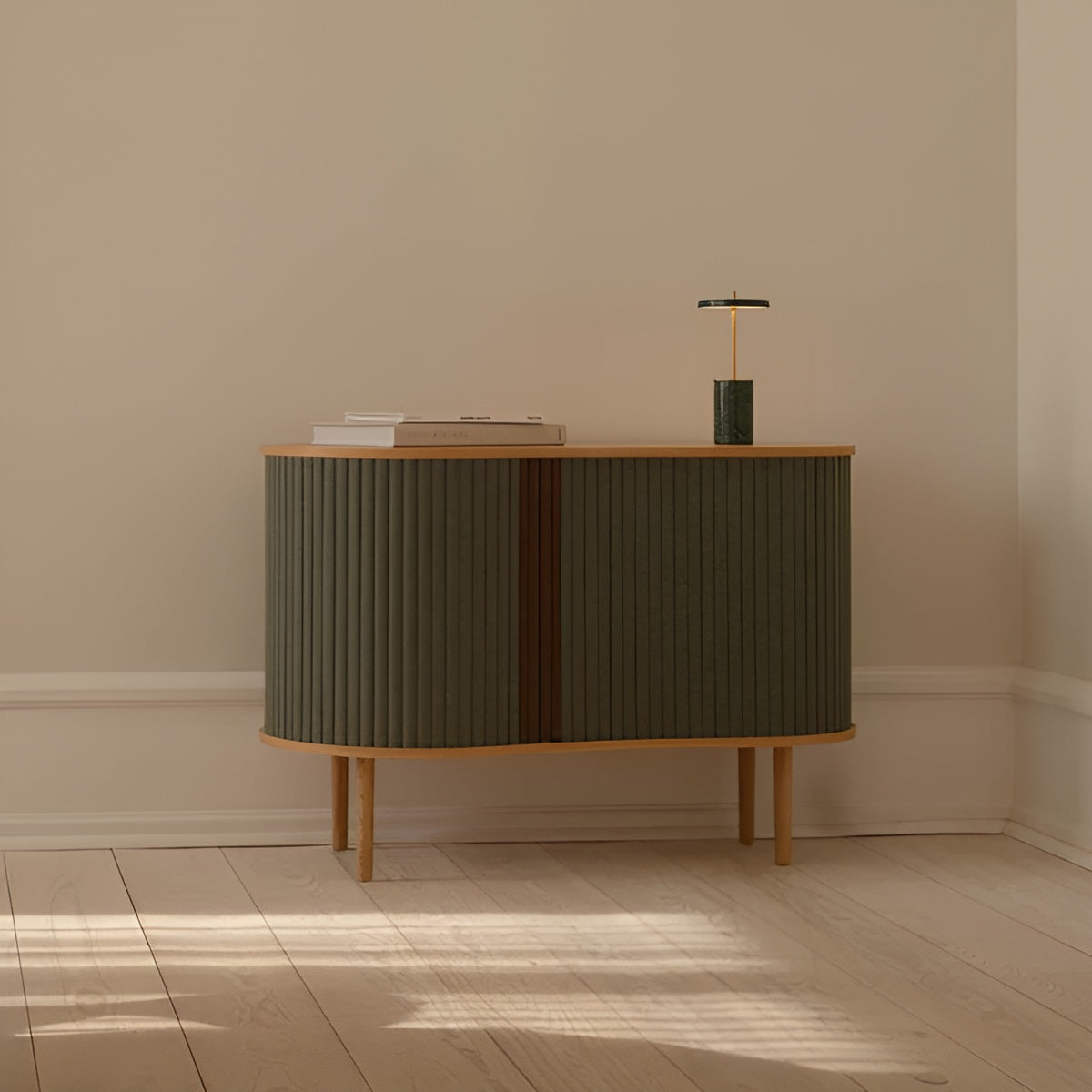 AUDACIOUS green chest of drawers with oak