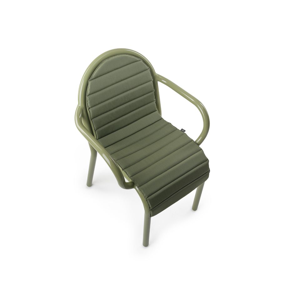 A chair with armrests outer green groove