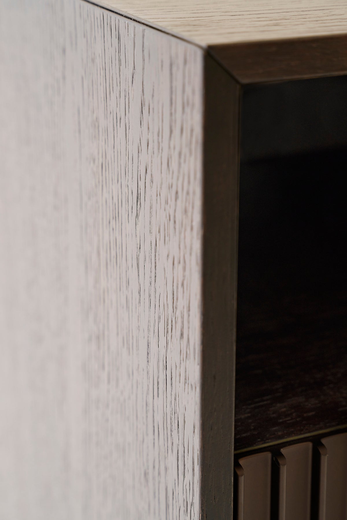 Nightstand 672 dark oak veneer with aluminum