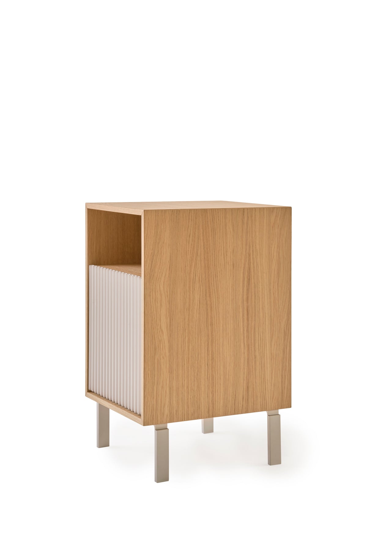 Nightstand 672 oak veneer with aluminum