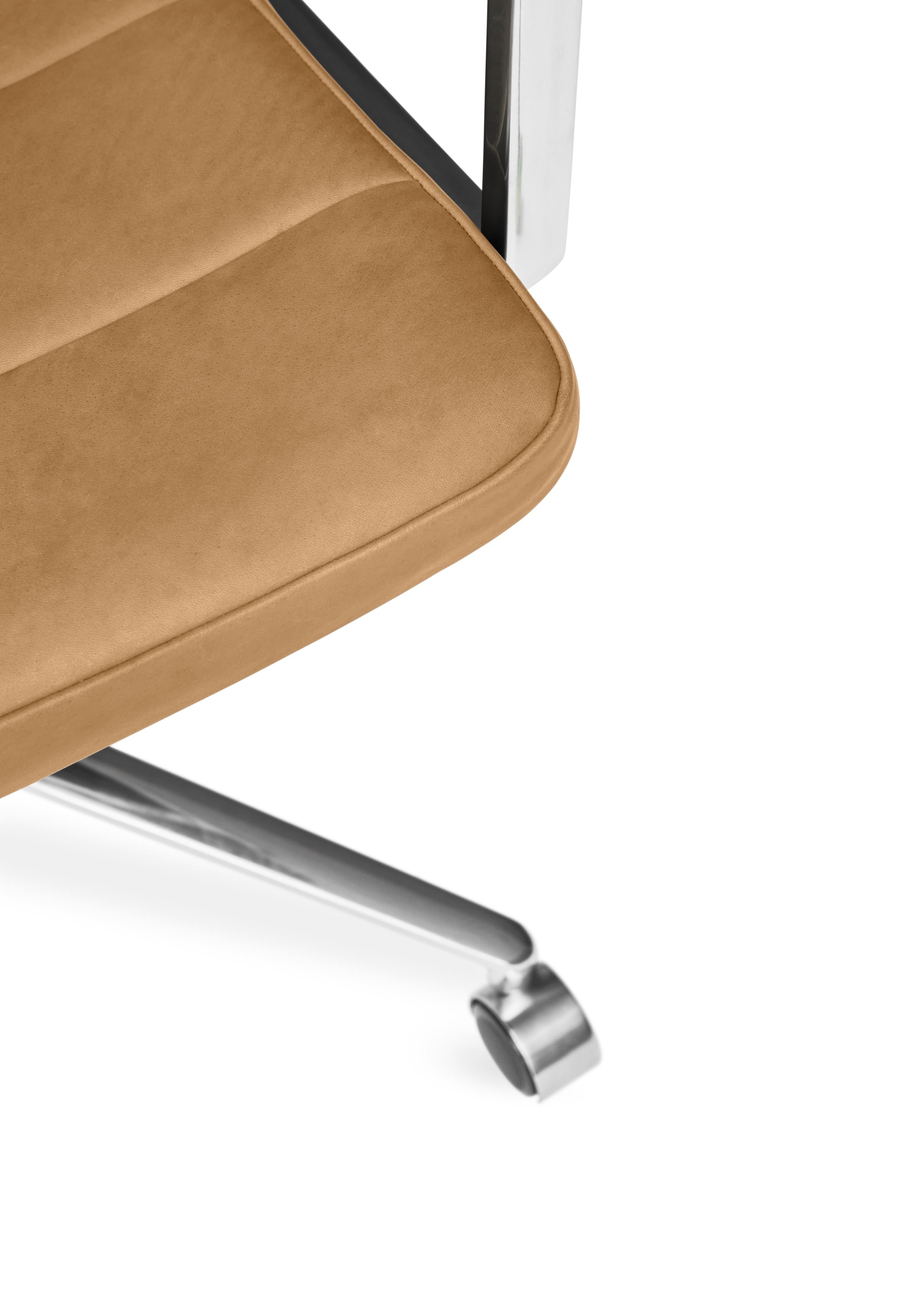 Office chair 455+ caramel leather with a metal base