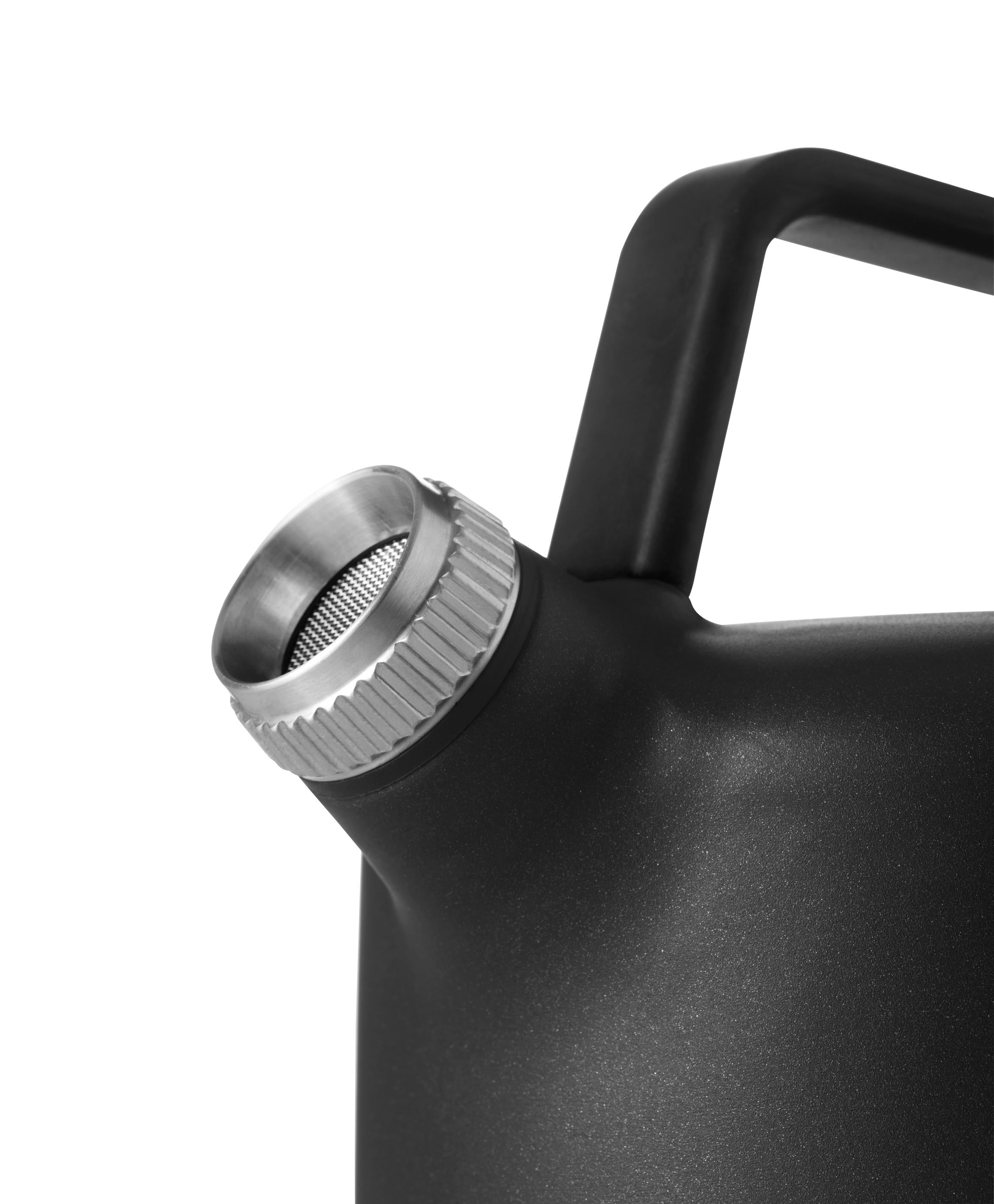 VIPP Black Electric Kettle