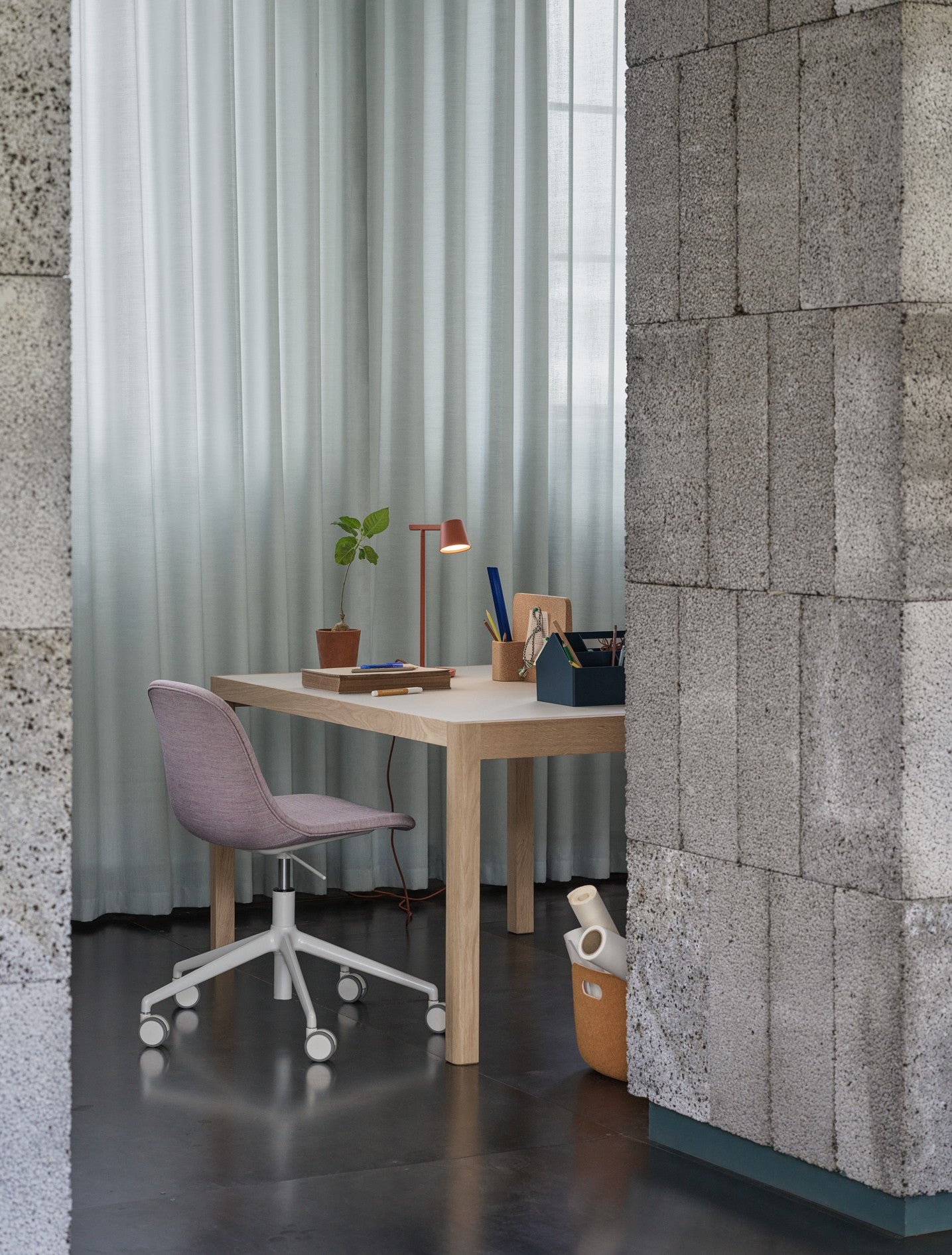 TIP brick office lamp