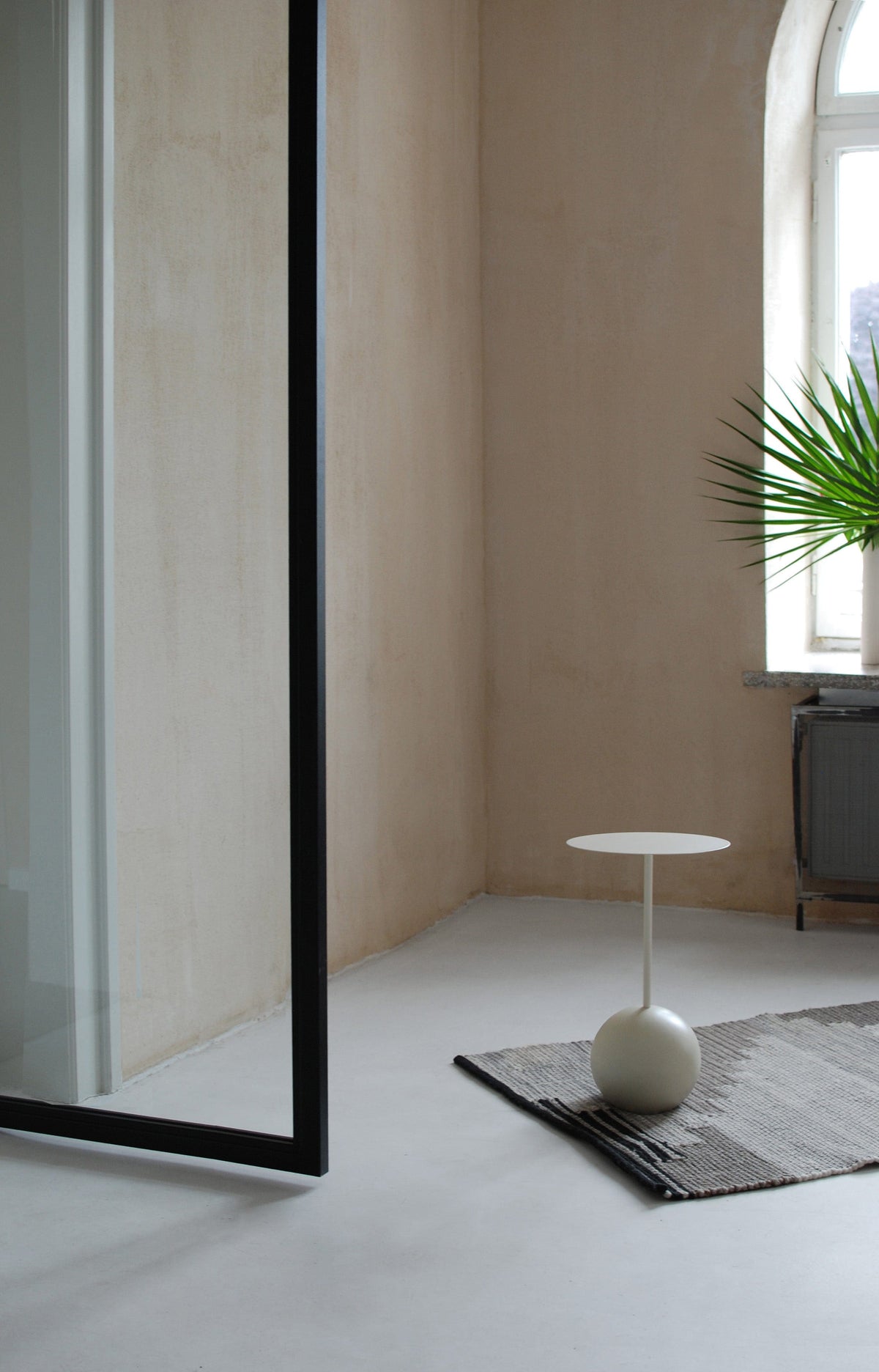 Stolik kawowy SU jesion Salak    Eye on Design