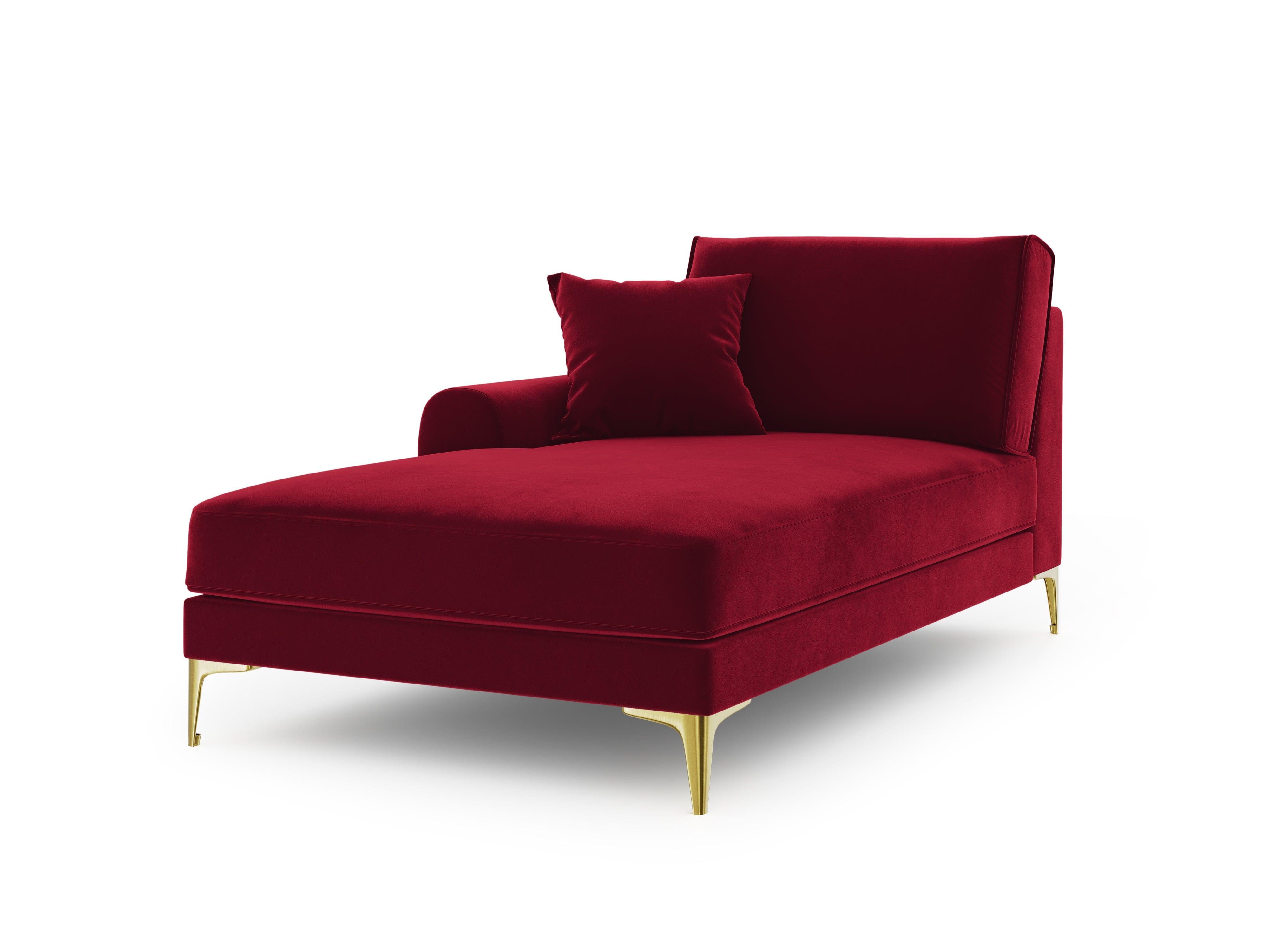 Szezlong aksamitny lewostronny MADARA czerwony ze złotą podstawą Mazzini Sofas    Eye on Design